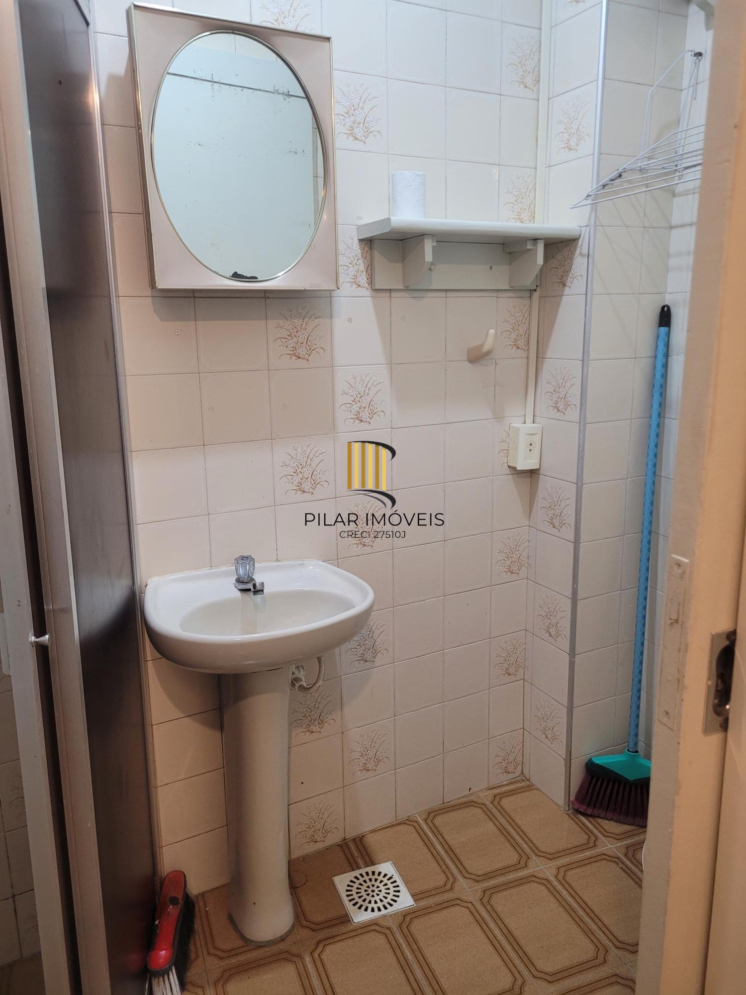 Apartamento com 01 quarto no Bairro Floresta