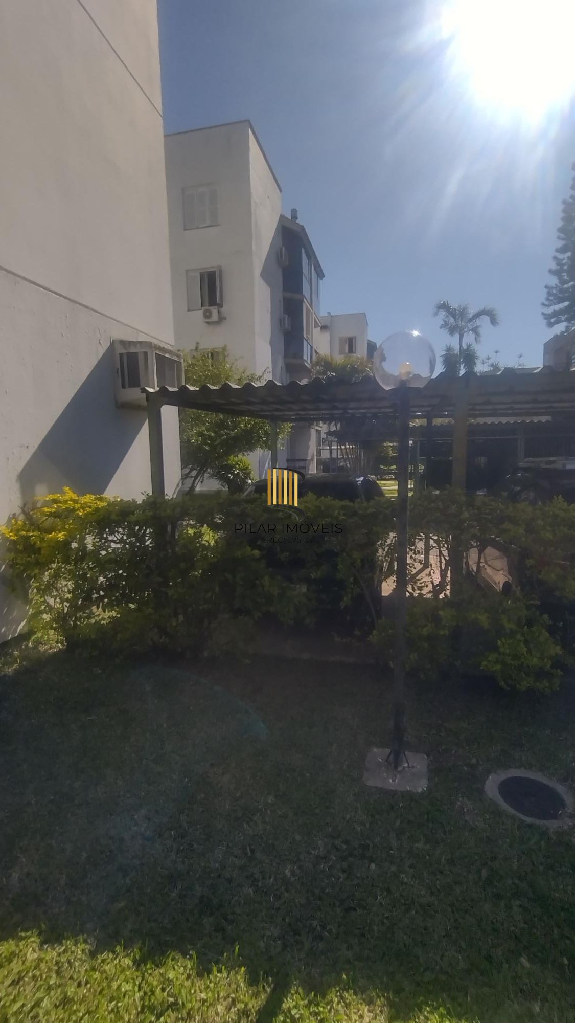 Apartamento 2 dormitórios com sacada no Partenon