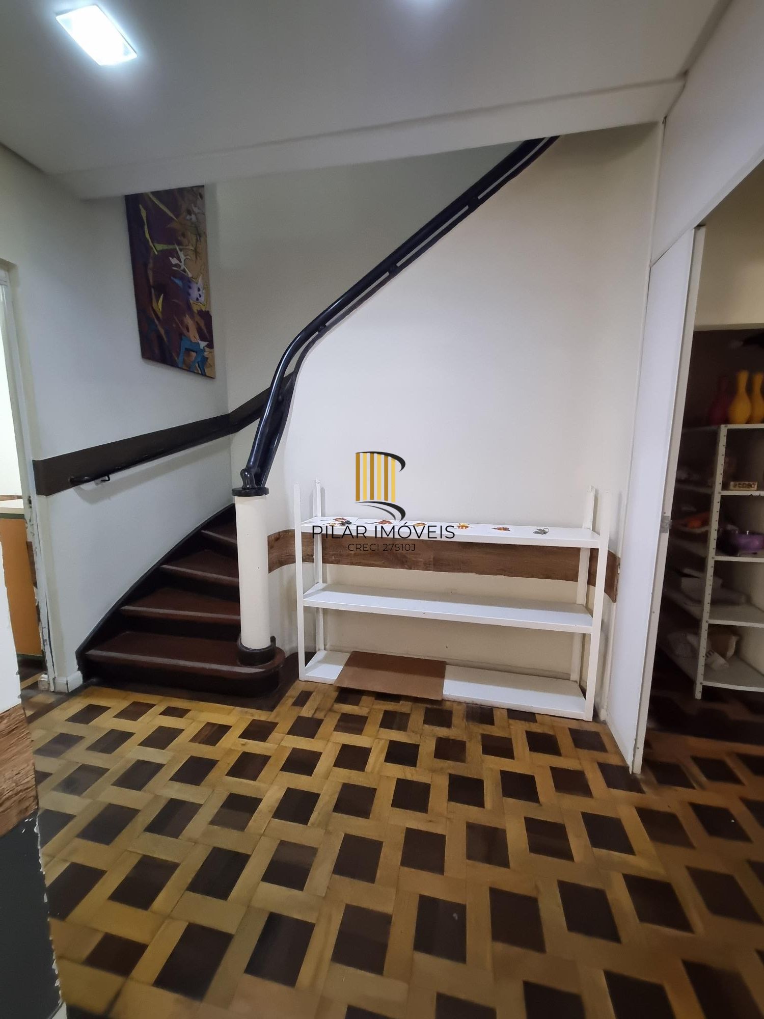 Casa Comercial 5 dormitórios no bairro Menino Deus