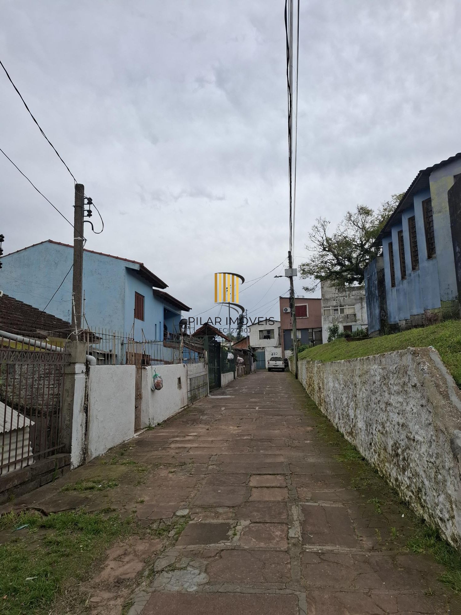 VENDE TERRENO ESCRITURADO COM EXCLUSIVIDADE NA CEFFER II - PRÓXIMO A ANTONIO DE CARVALHO.