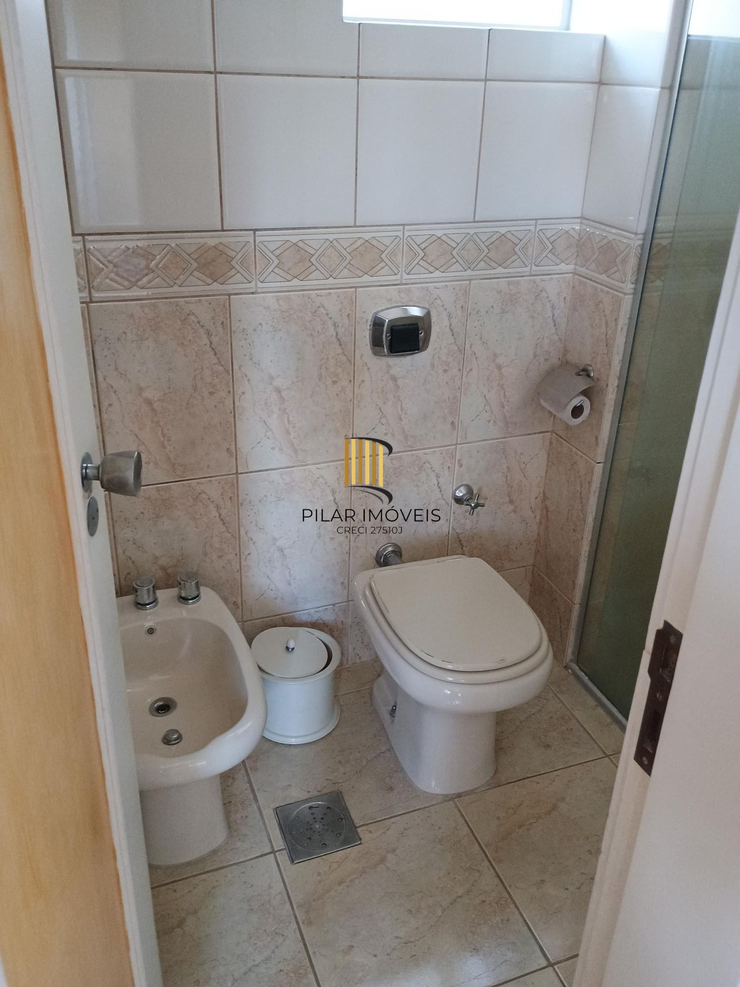 Apartamento com 03 quartos e 01 vaga à Venda no Bairro Rio Branco, Porto Alegre