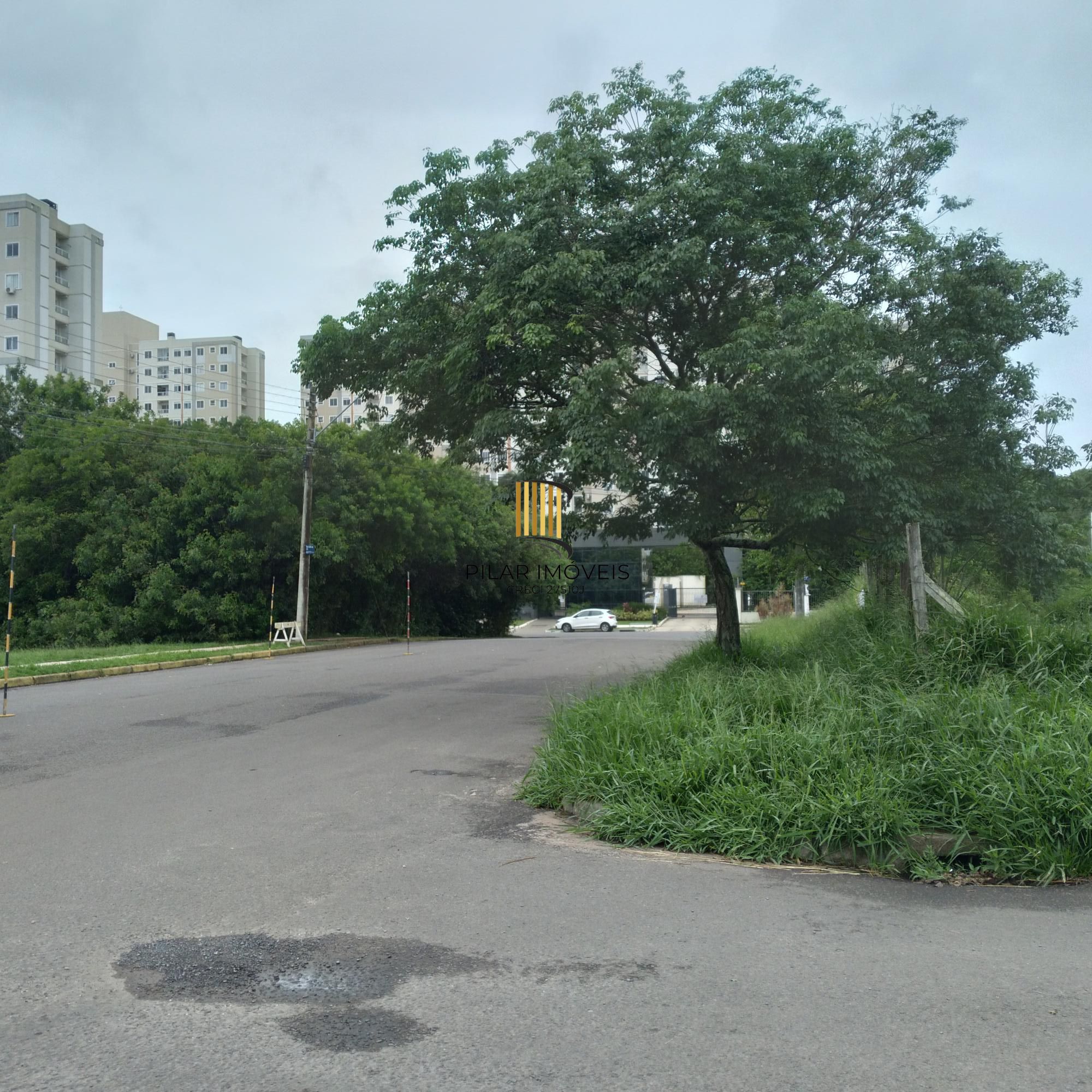 Casa 3 dormitórios no bairro Parque Santa Fé