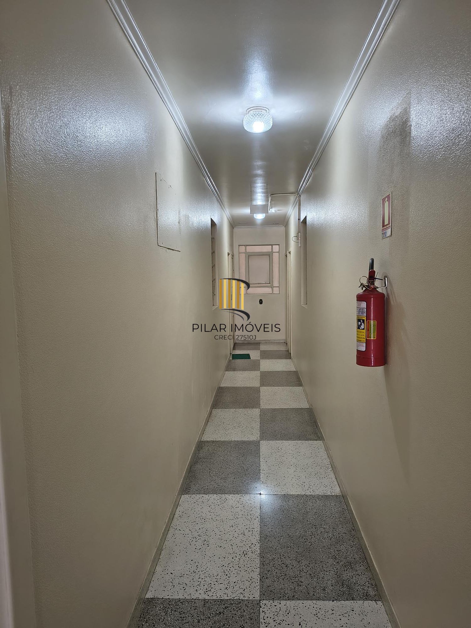 2 dormitórios com vaga escriturada no coração do Petrópolis