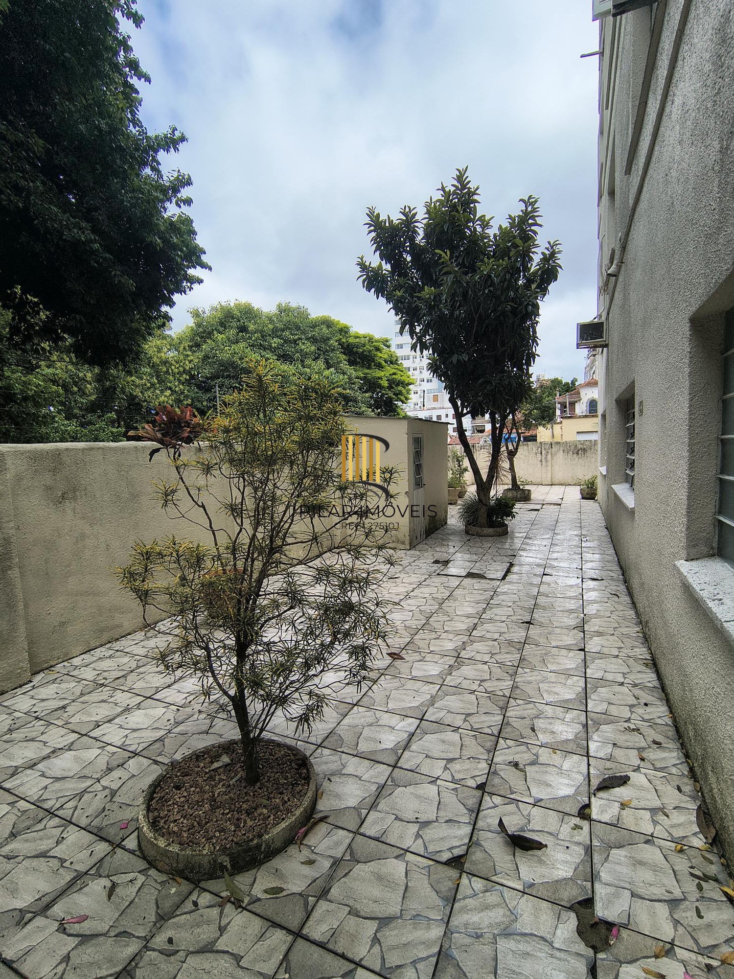 2 dormitórios com vaga escriturada no coração do Petrópolis