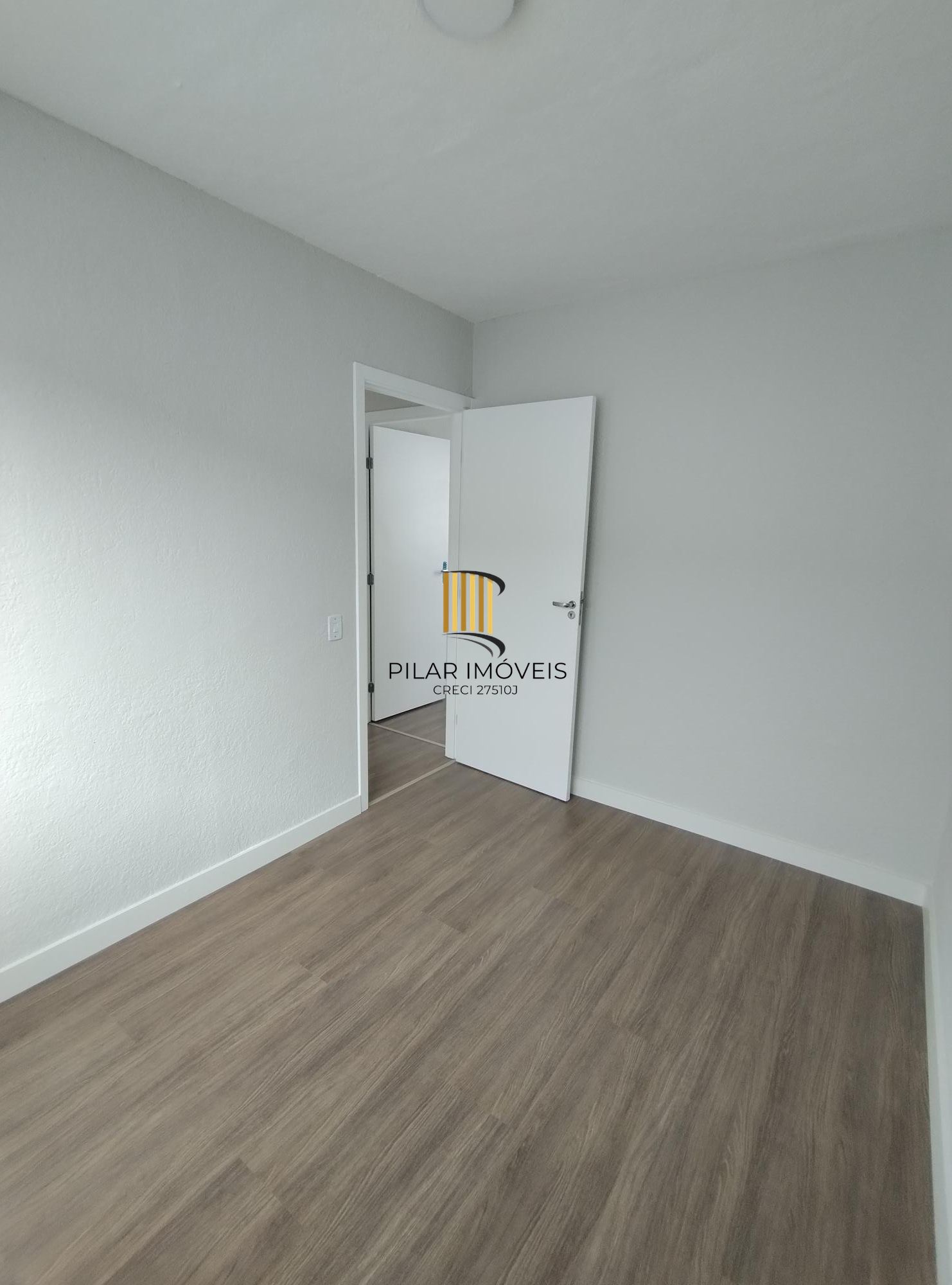 Apartamento 2 dormitórios no bairro Restinga