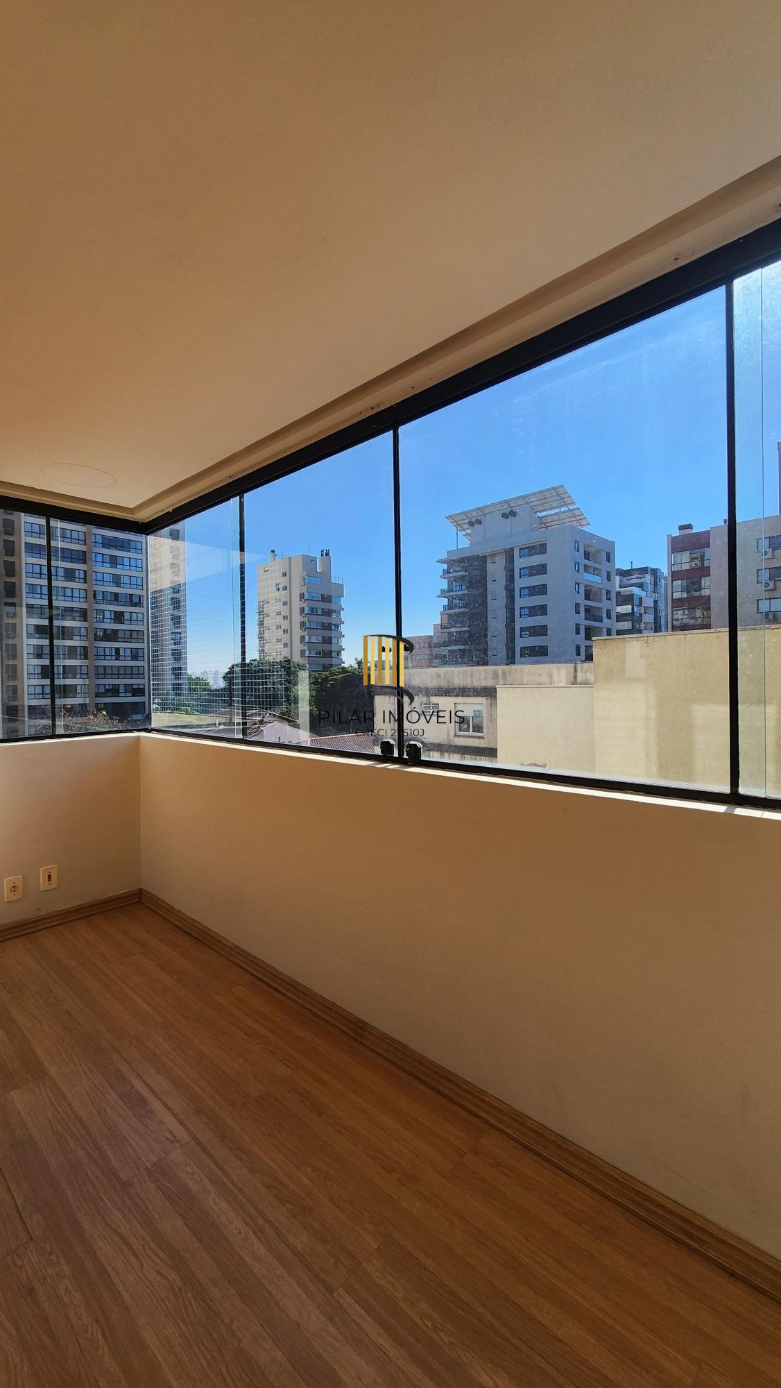 Apartamento de 3 dormitórios na Eça de Queiroz - Pilar Imóveis