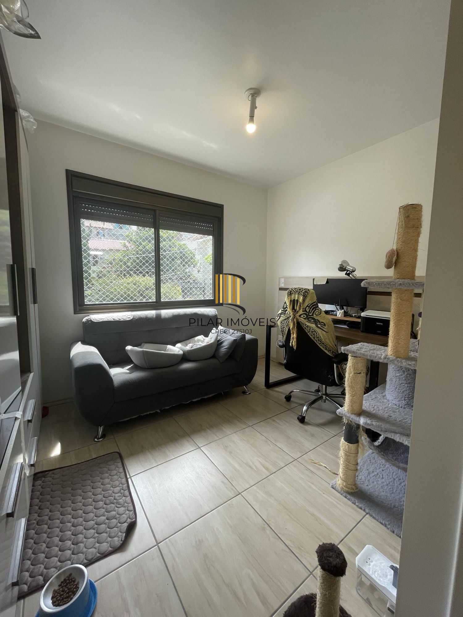 Lindo apartamento de 2 dormitórios e uma vaga de garagem