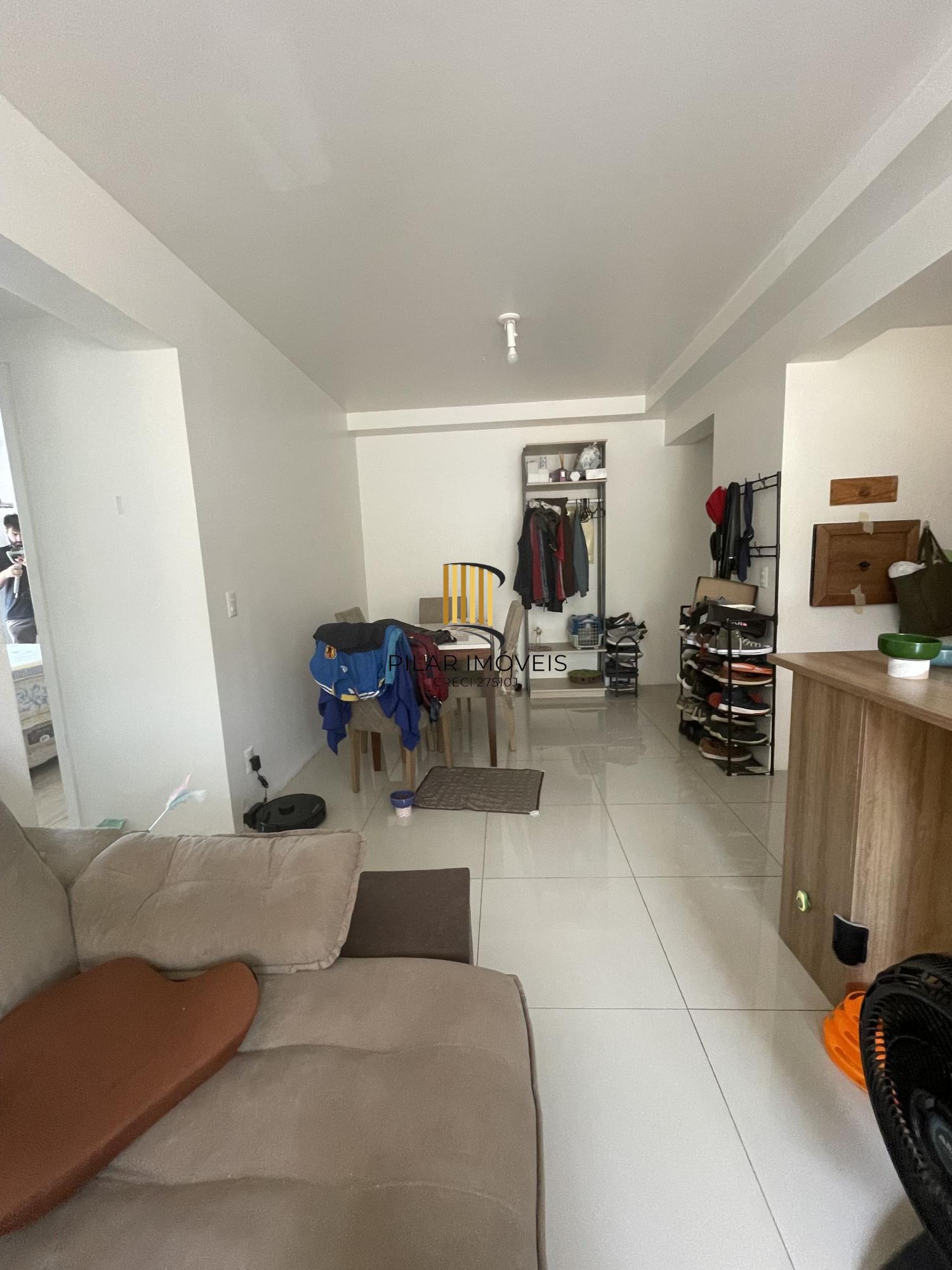 Lindo apartamento de 2 dormitórios e uma vaga de garagem