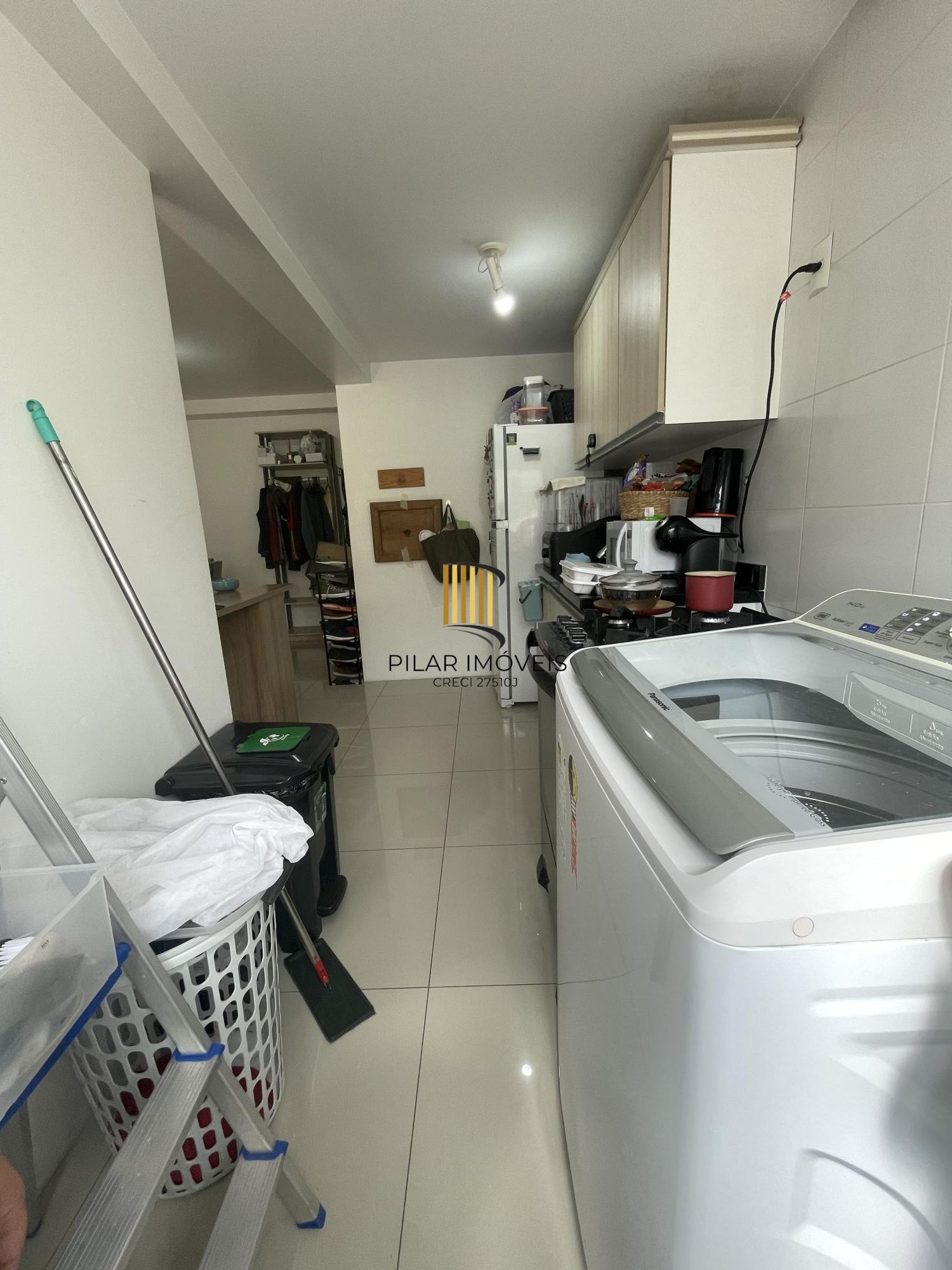 Lindo apartamento de 2 dormitórios e uma vaga de garagem