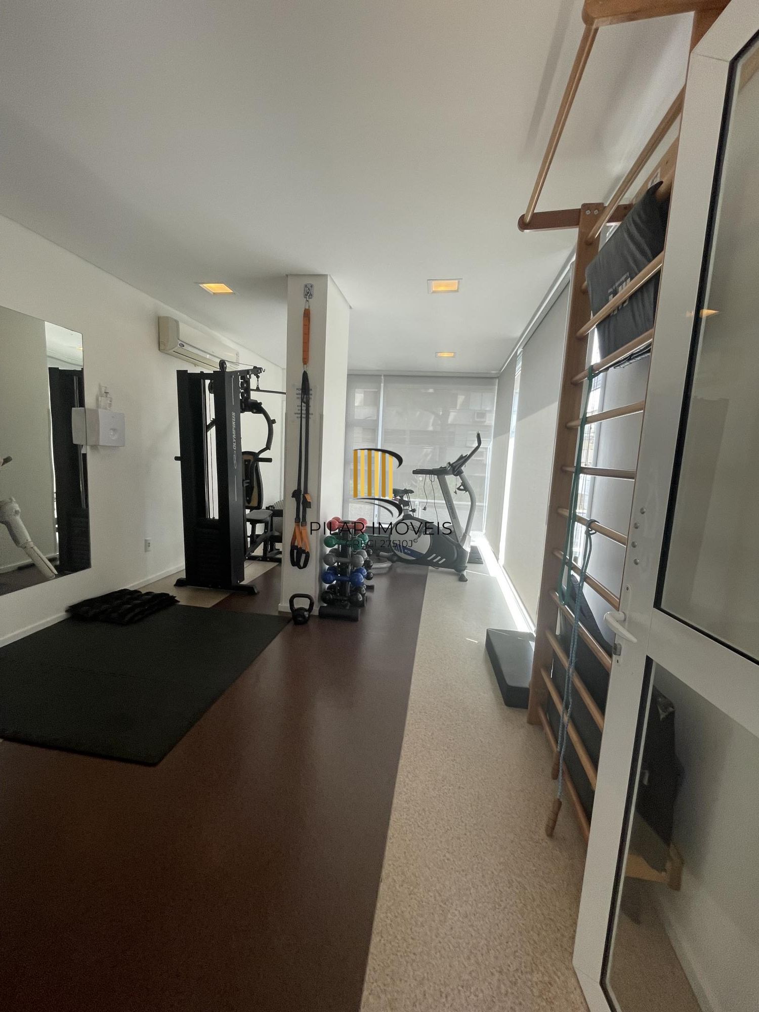 Lindo apartamento de 2 dormitórios e uma vaga de garagem