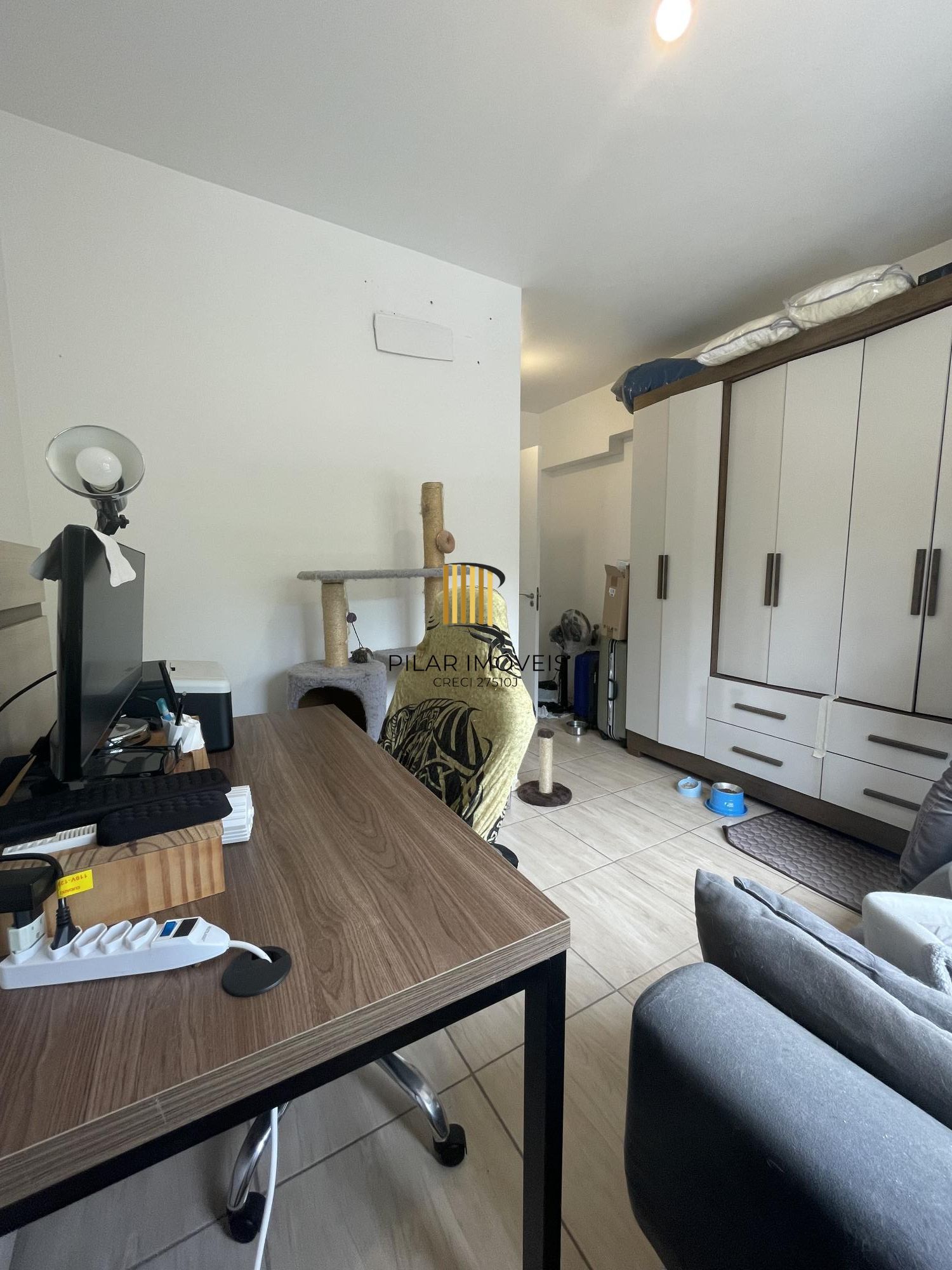 Lindo apartamento de 2 dormitórios e uma vaga de garagem