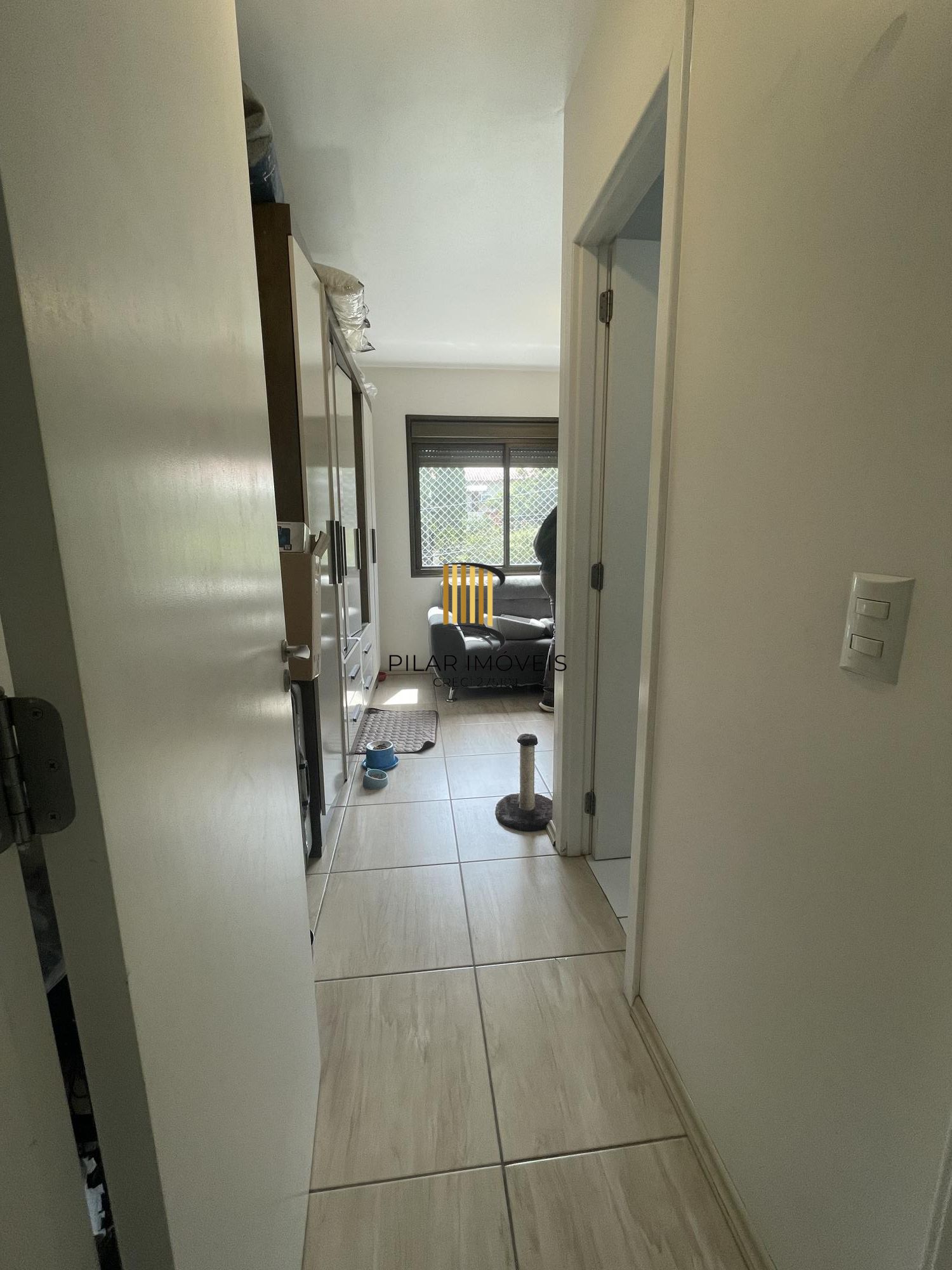 Lindo apartamento de 2 dormitórios e uma vaga de garagem