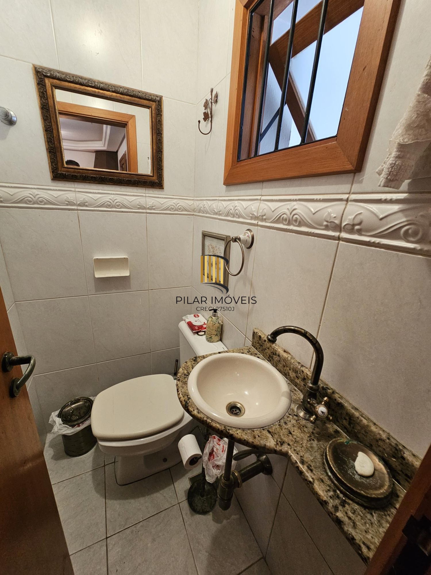 Casa 3 dormitórios + sótão em condomínio Jardim Isabel bairro Ipanema !