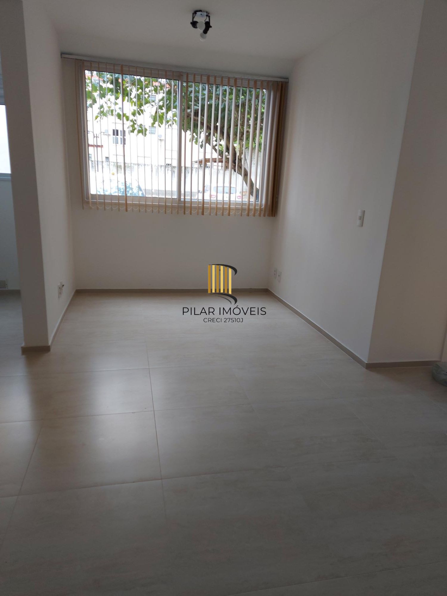 Apartamento 2 dormitórios no bairro Cavalhada