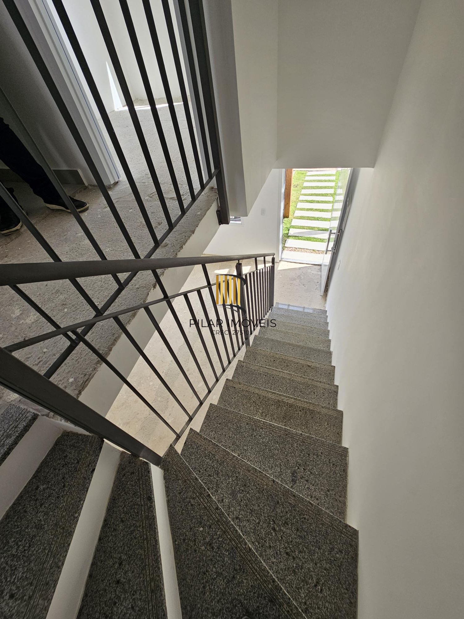 Sobrado 2 dormitórios em condomínio com infraestrutura completa no bairro Ipanema !