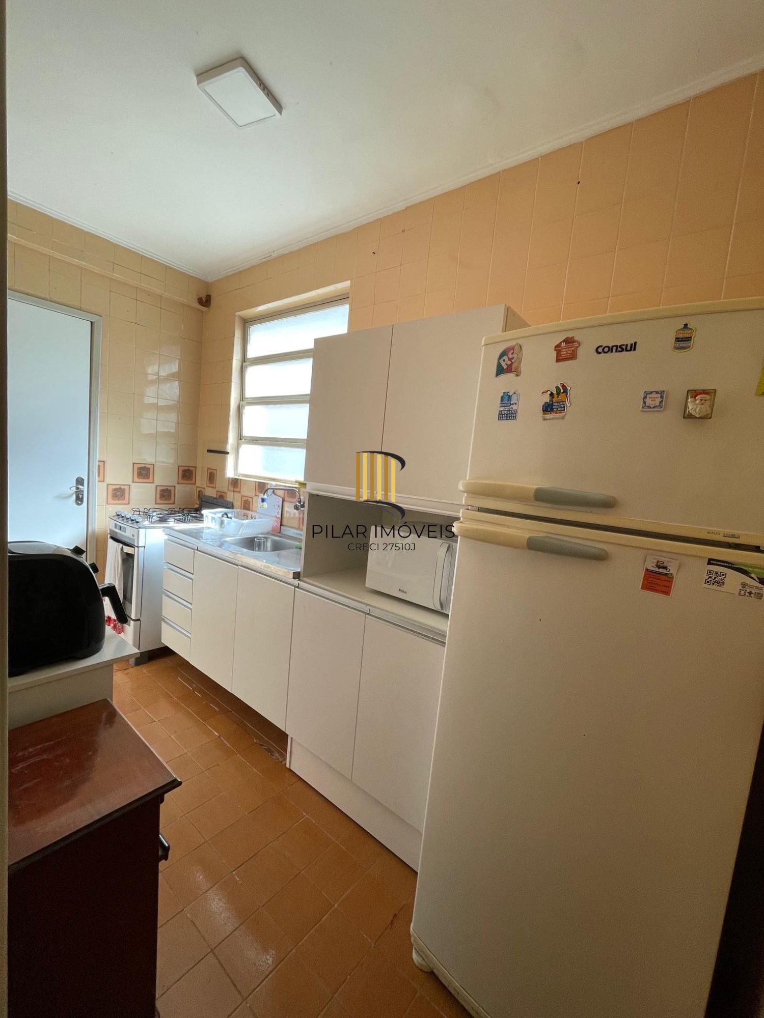 Sol e Conforto no Coração Histórico: Seu Novo Refúgio com 49m²!