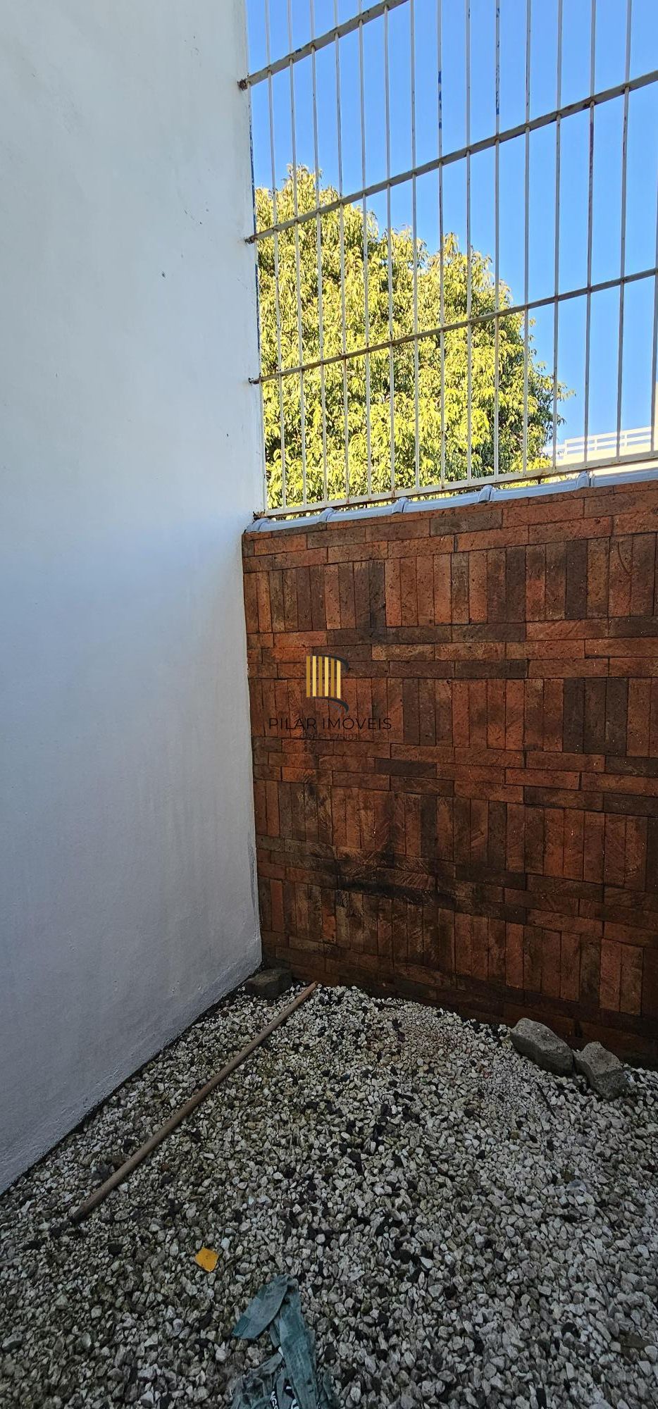 Casa 2 dormitórios no bairro Hípica