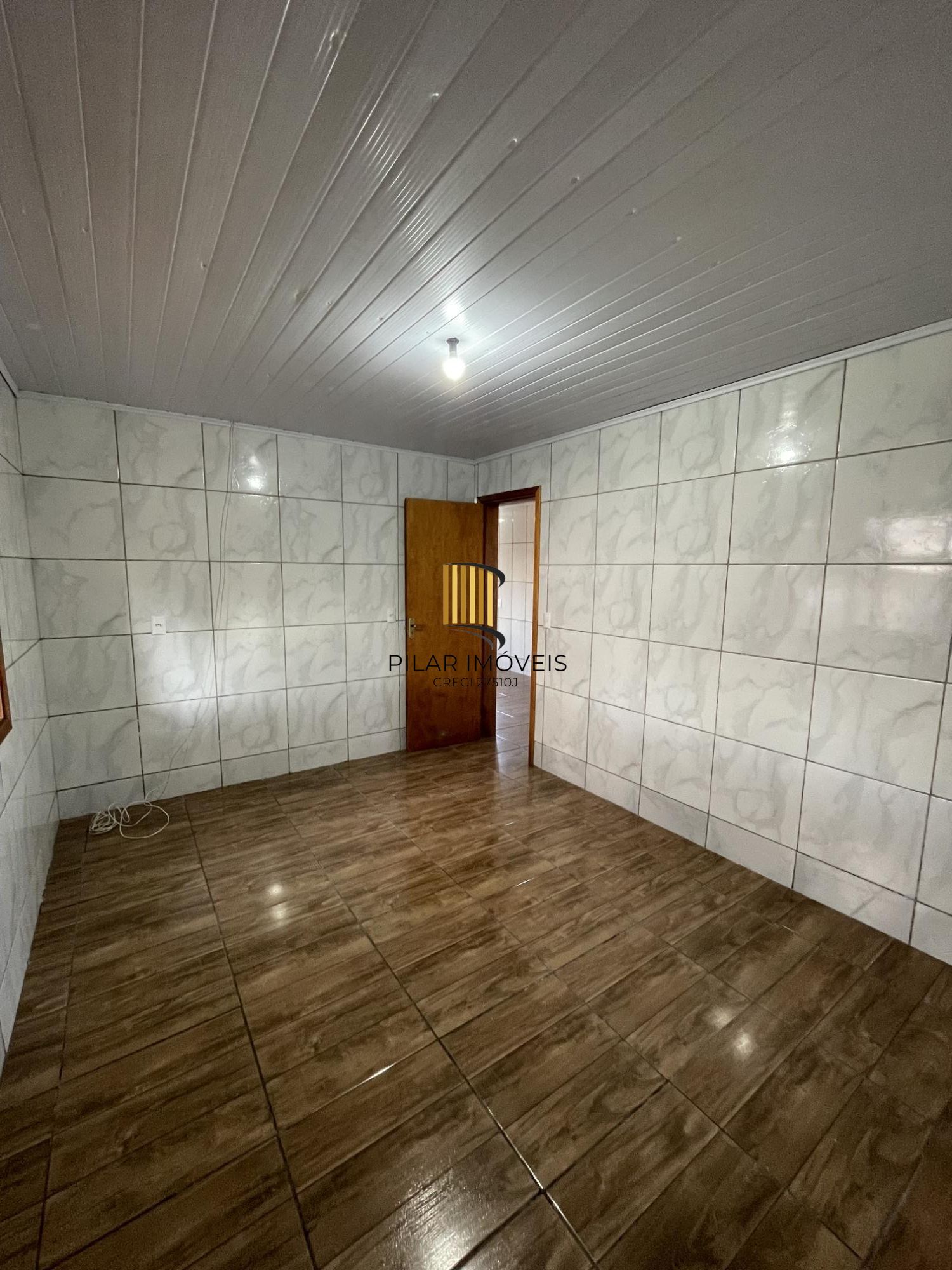 Excelente casa térrea com pátio e vaga para 2 carros!