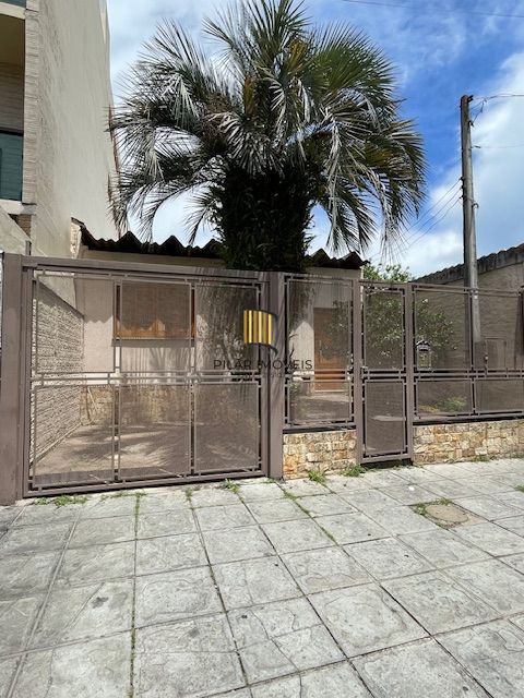 Casa Térrea Reformada na Tristeza – Pronta para Morar! - Pilar Imóveis