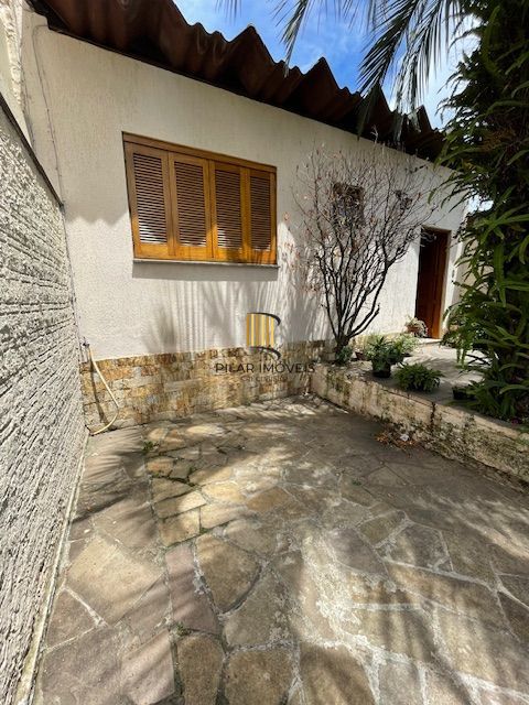 Casa Térrea Reformada na Tristeza – Pronta para Morar!