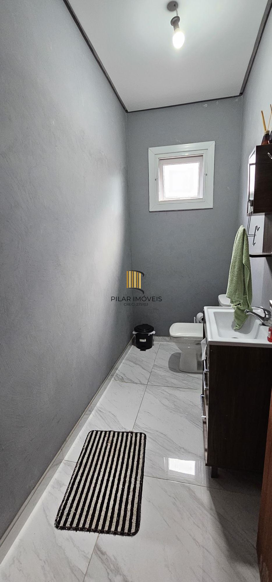 Casa 3 dormitórios no bairro Espírito Santo