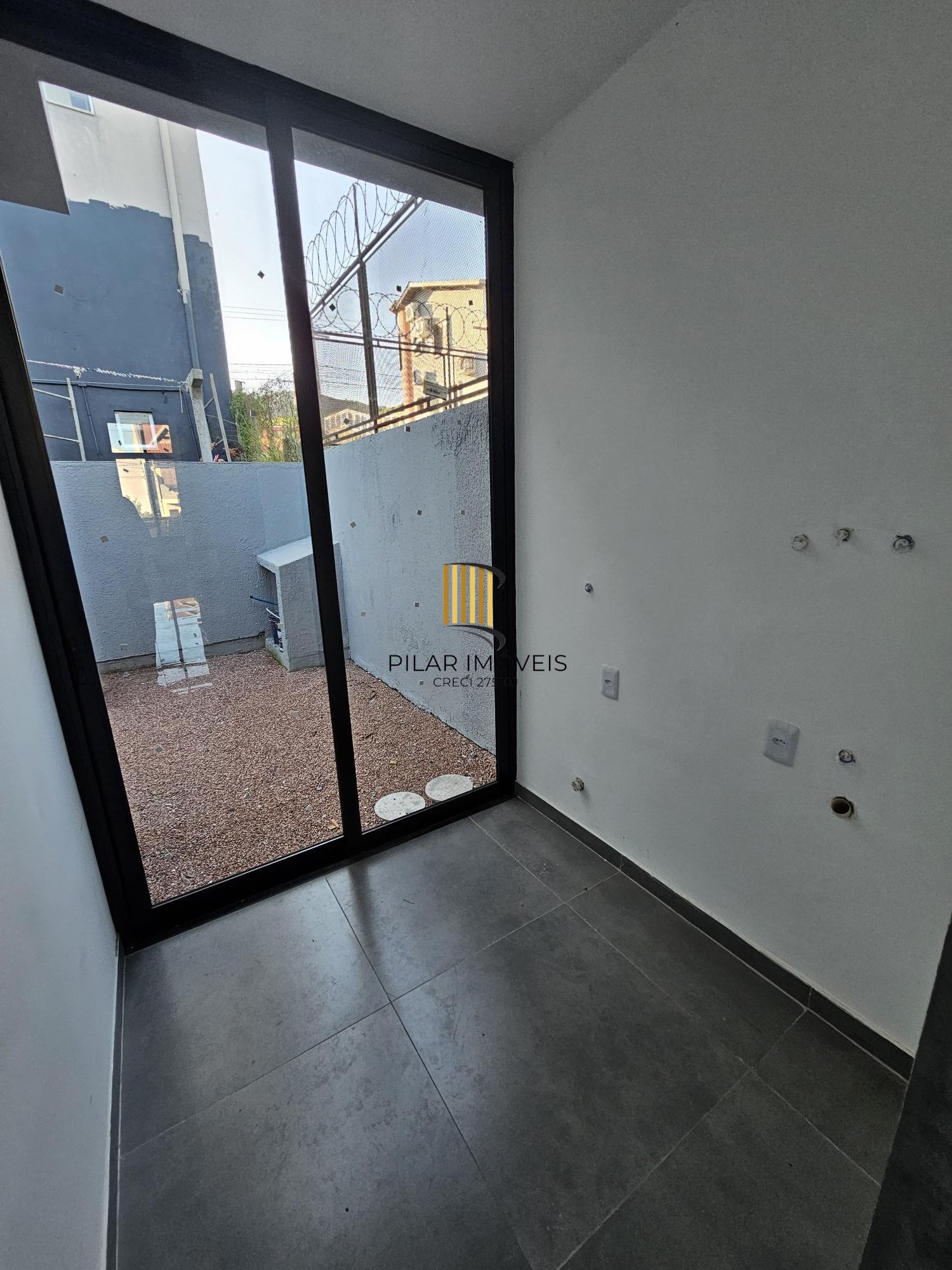 Casa 3 dormitórios no bairro Hípica