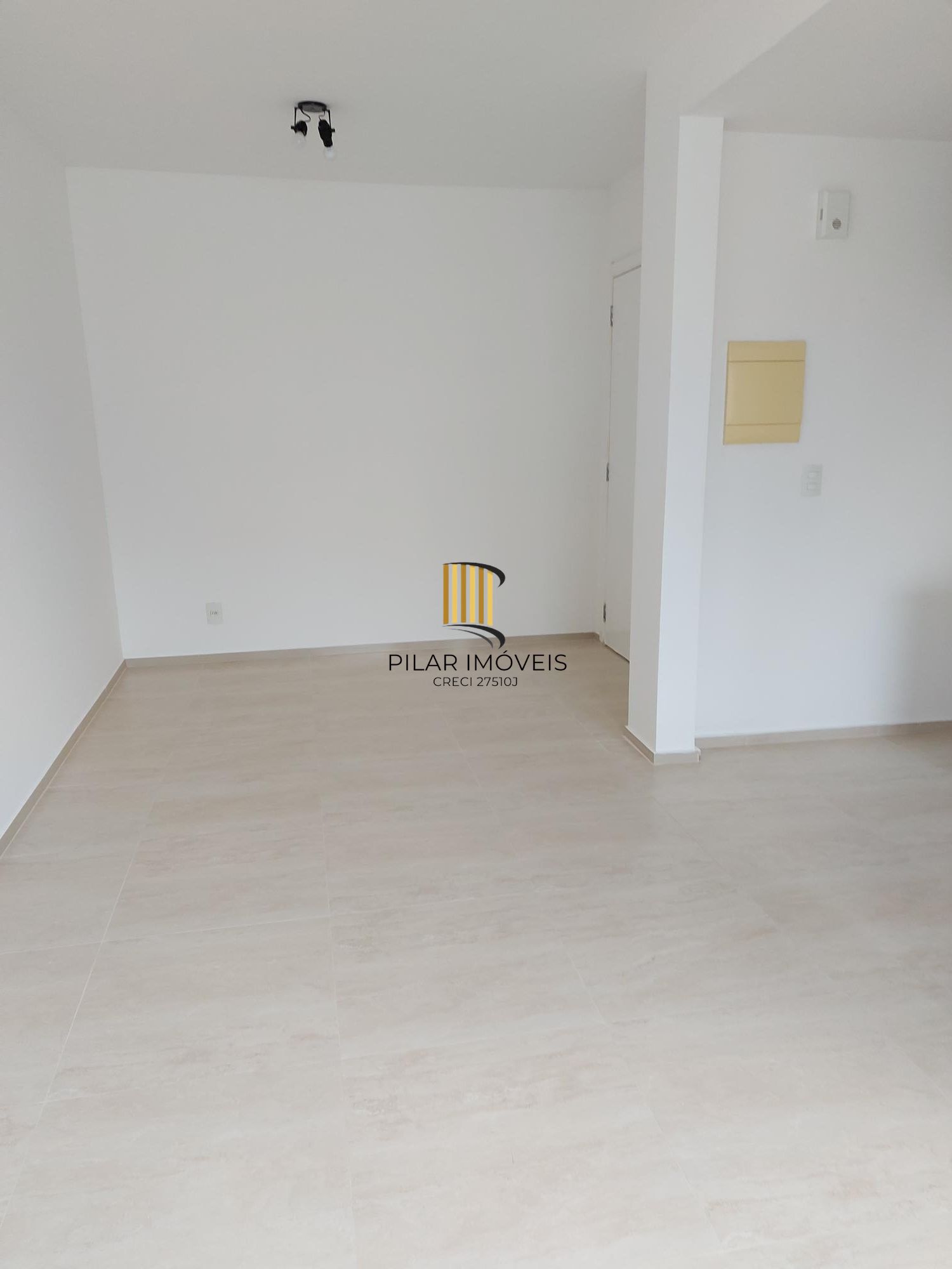 Apartamento 2 dormitórios no bairro Cavalhada