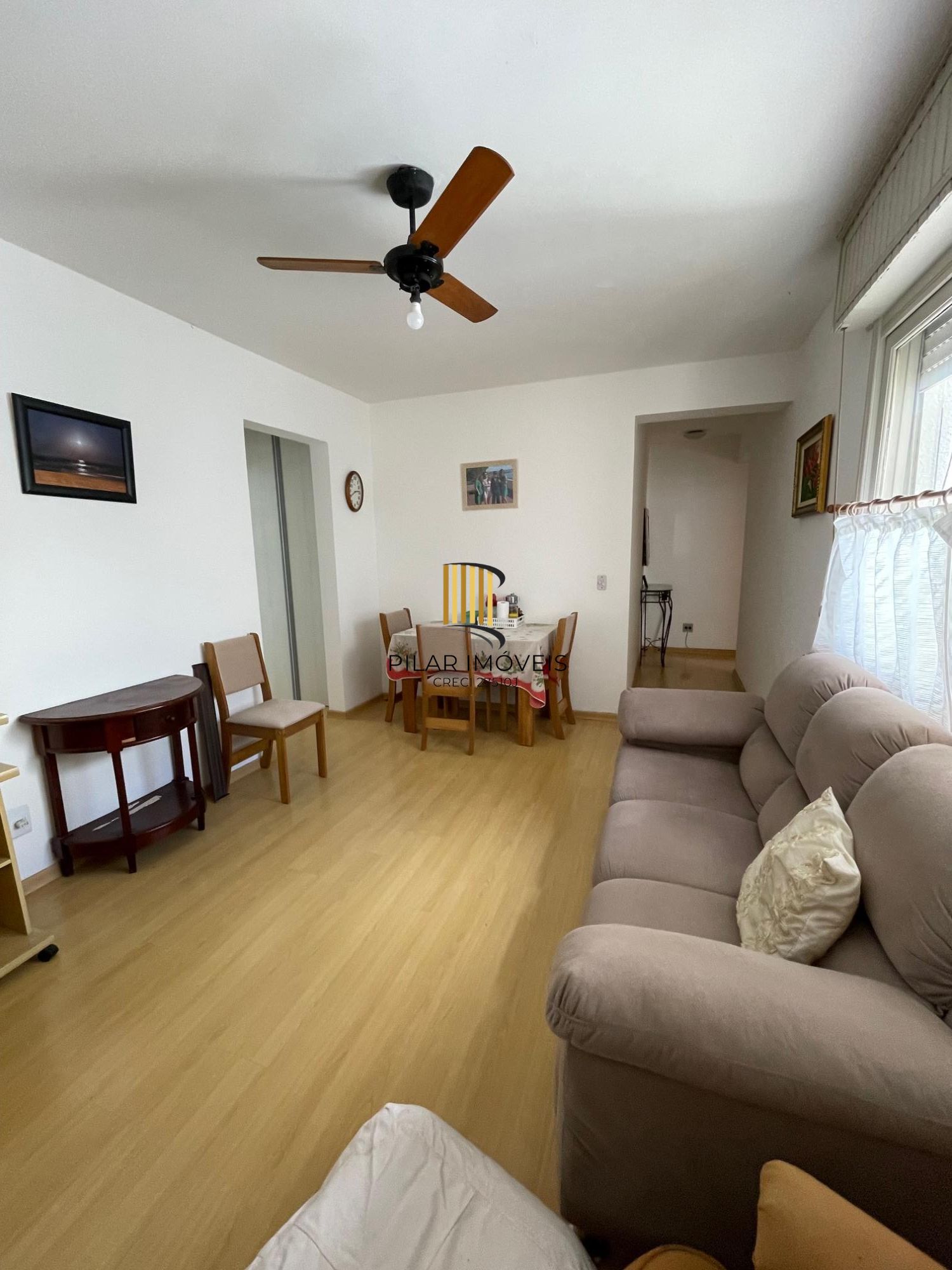 Sol e Conforto no Coração Histórico: Seu Novo Refúgio com 49m²!