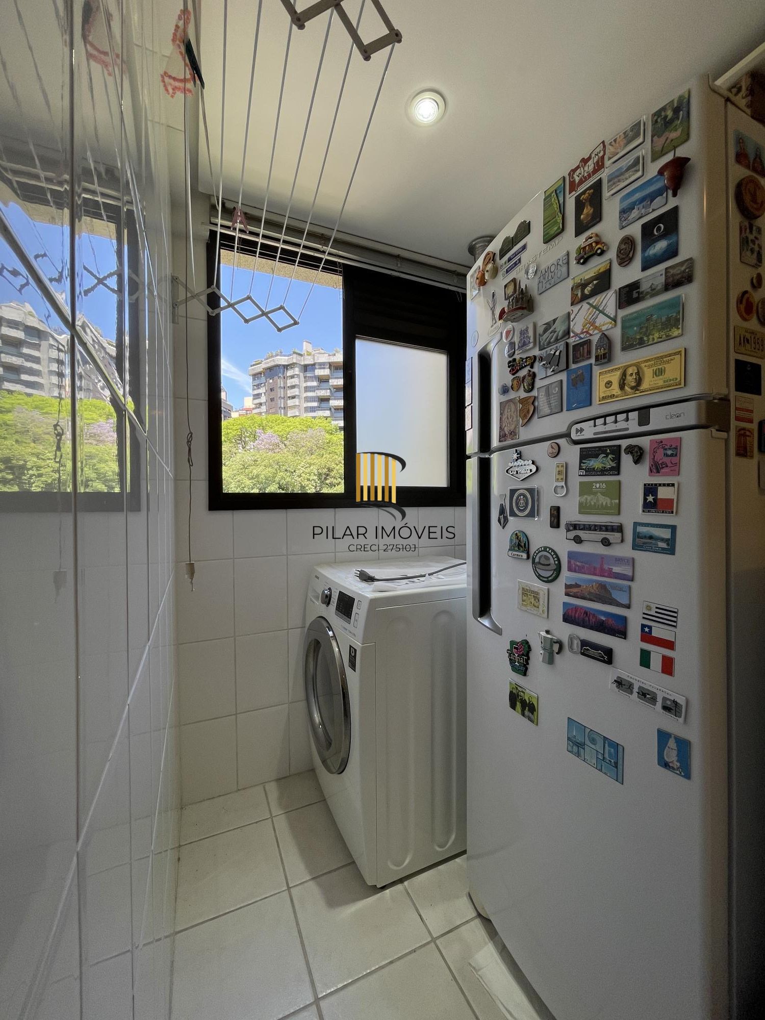 No Moinhos De Vento 02 Dorm. 02 Vagas , Churrasqueira, muito sol e privacidade