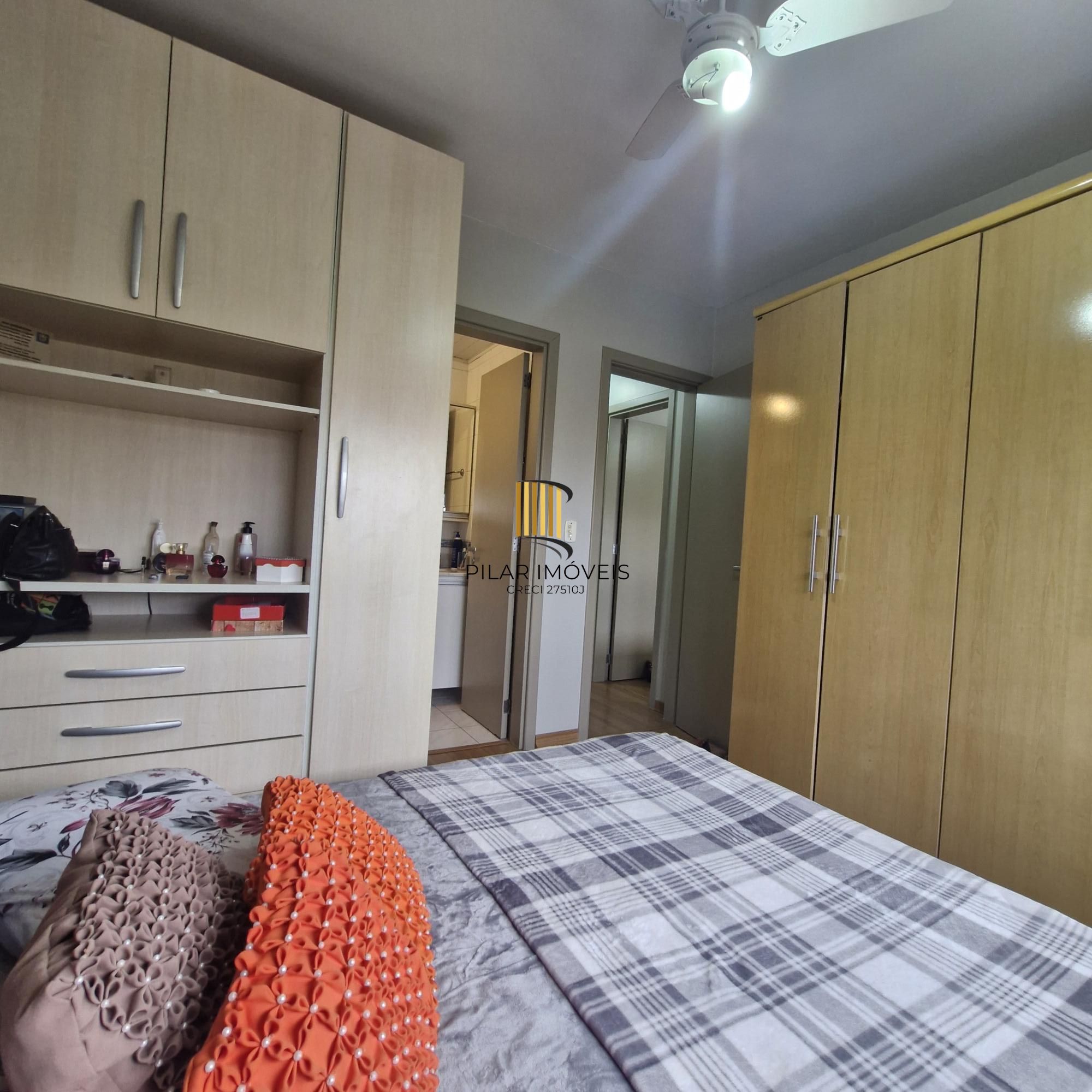 Excelente Apartamento de três dormitórios com suíte e garagem, na Av. Cavalhada, Porto Alegre.
