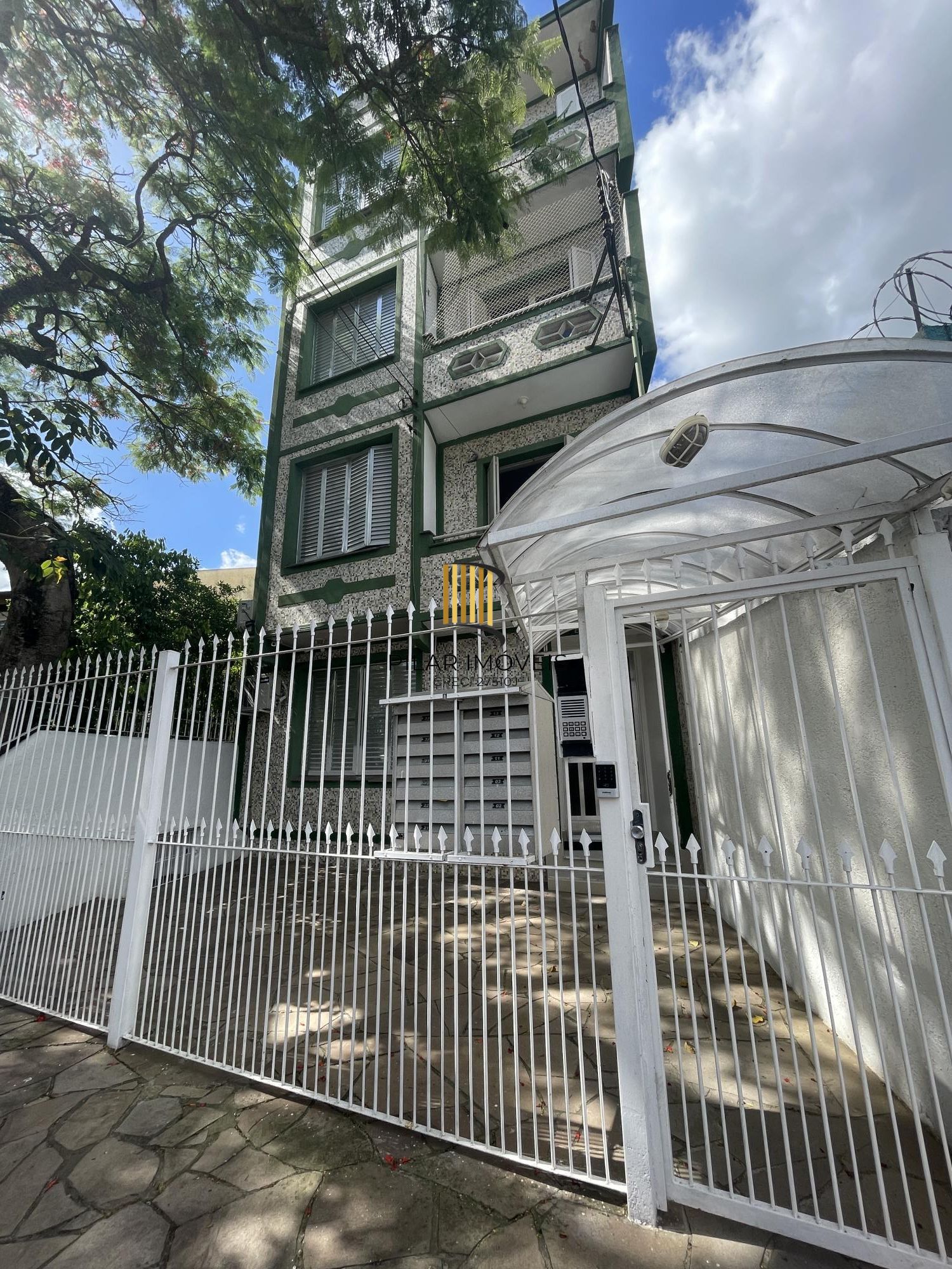 Apartamento 01 dormitório em Porto Alegre Bairro Floresta - Pilar Imóveis