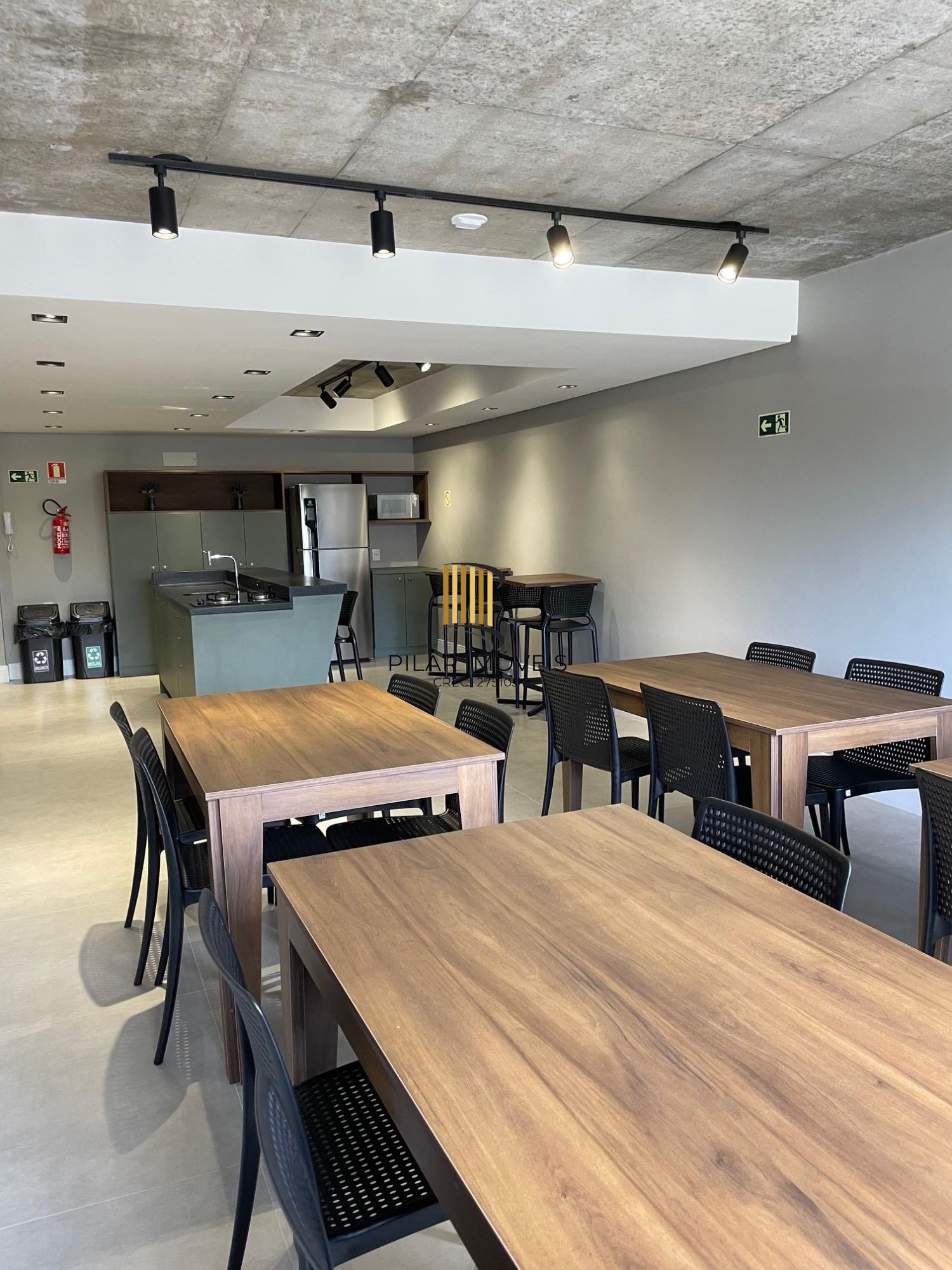 Apartamento 2 dormitórios no bairro Passo da Areia