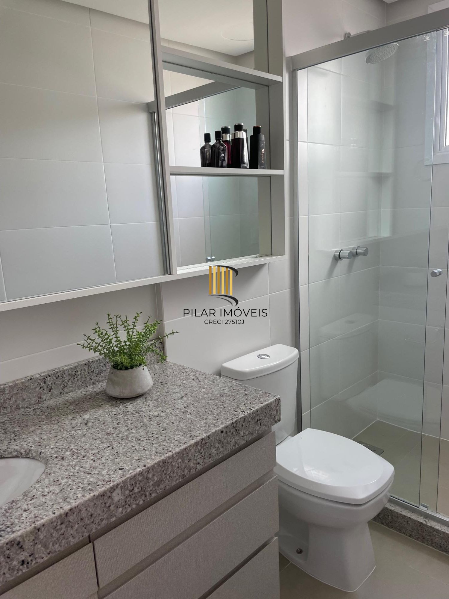 Apartamento 2 dormitórios no bairro Passo da Areia