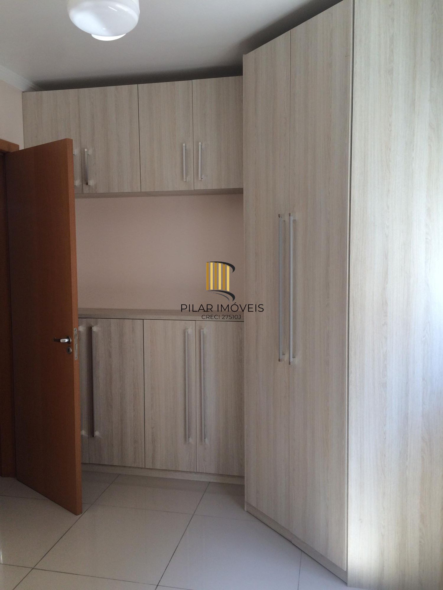 Apartamento 2 dormitórios no bairro Cavalhada