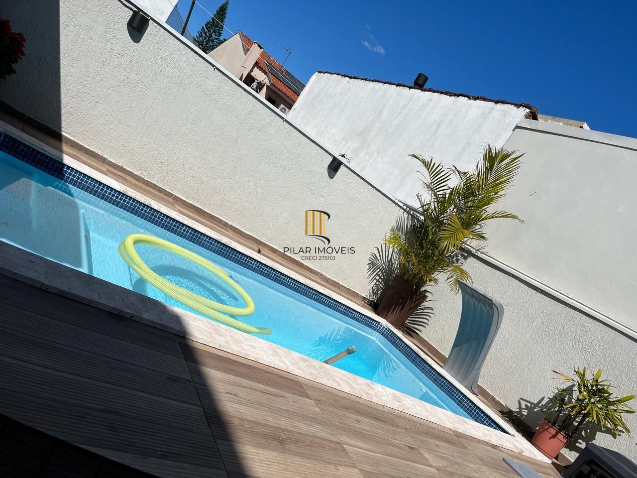 Casa 3 Dormitório(s) Bairro Hípica