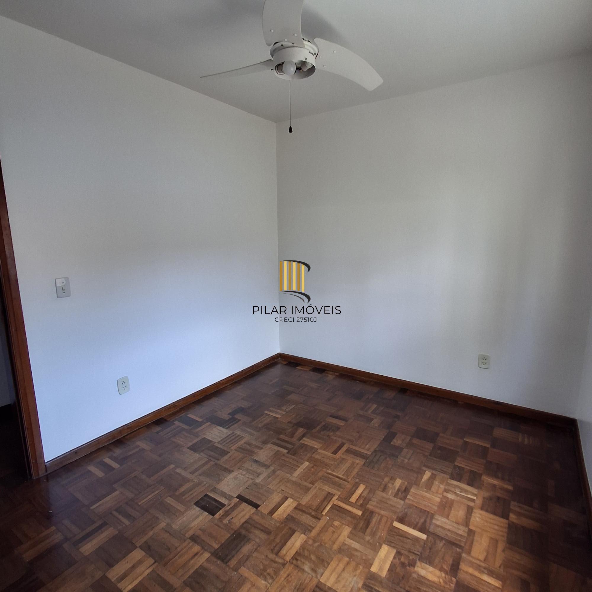 Apartamento no bairro Auxiliadora de 3 dormitórios e vaga