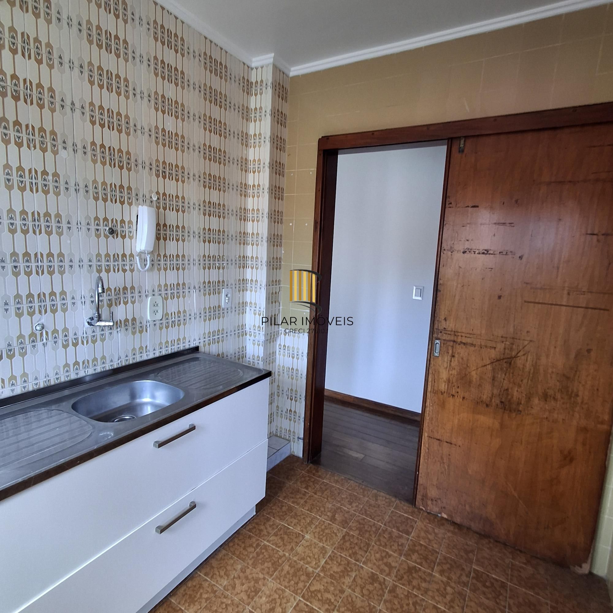Apartamento no bairro Auxiliadora de 3 dormitórios e vaga