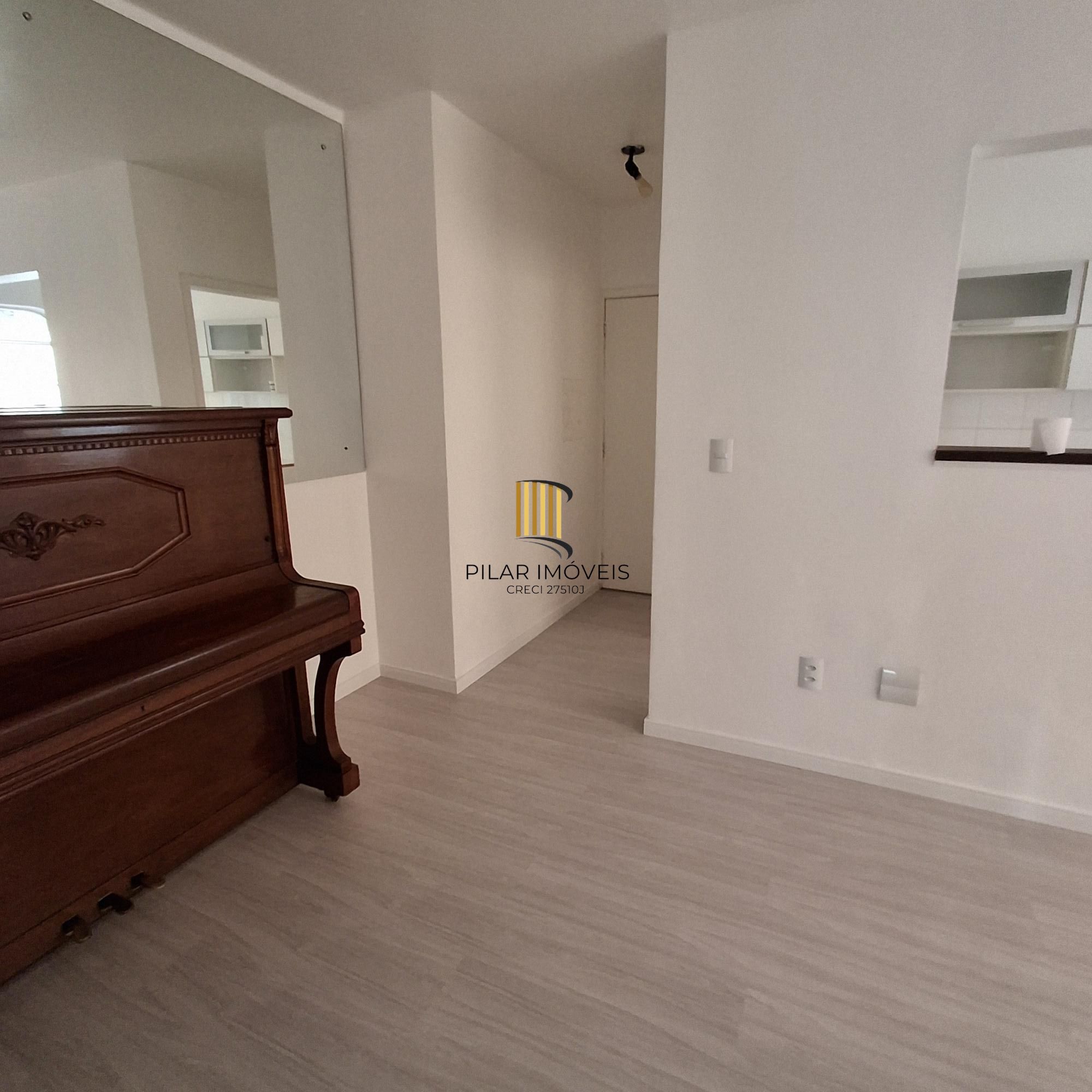 Apartamento 2 dormitórios no bairro Mont Serrat
