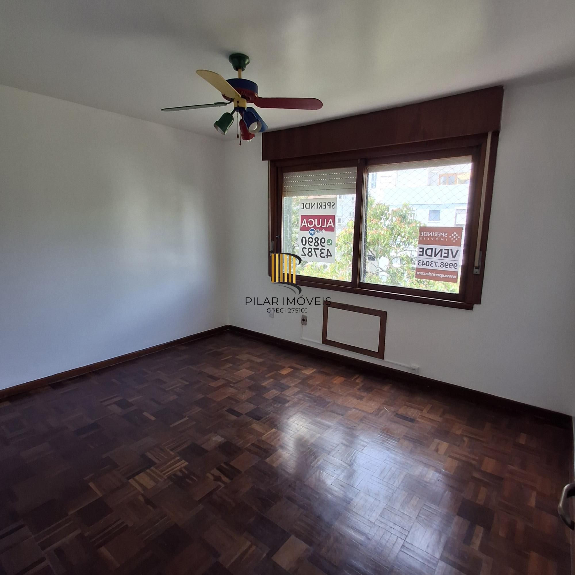 Apartamento no bairro Auxiliadora de 3 dormitórios e vaga