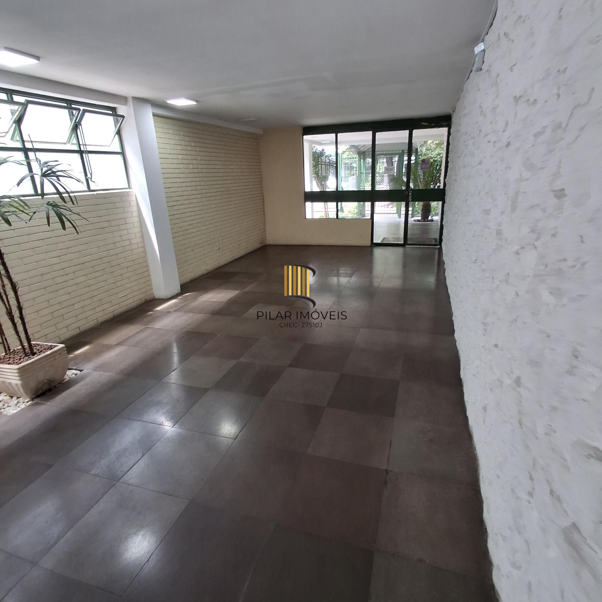 Apartamento no bairro Auxiliadora de 3 dormitórios e vaga