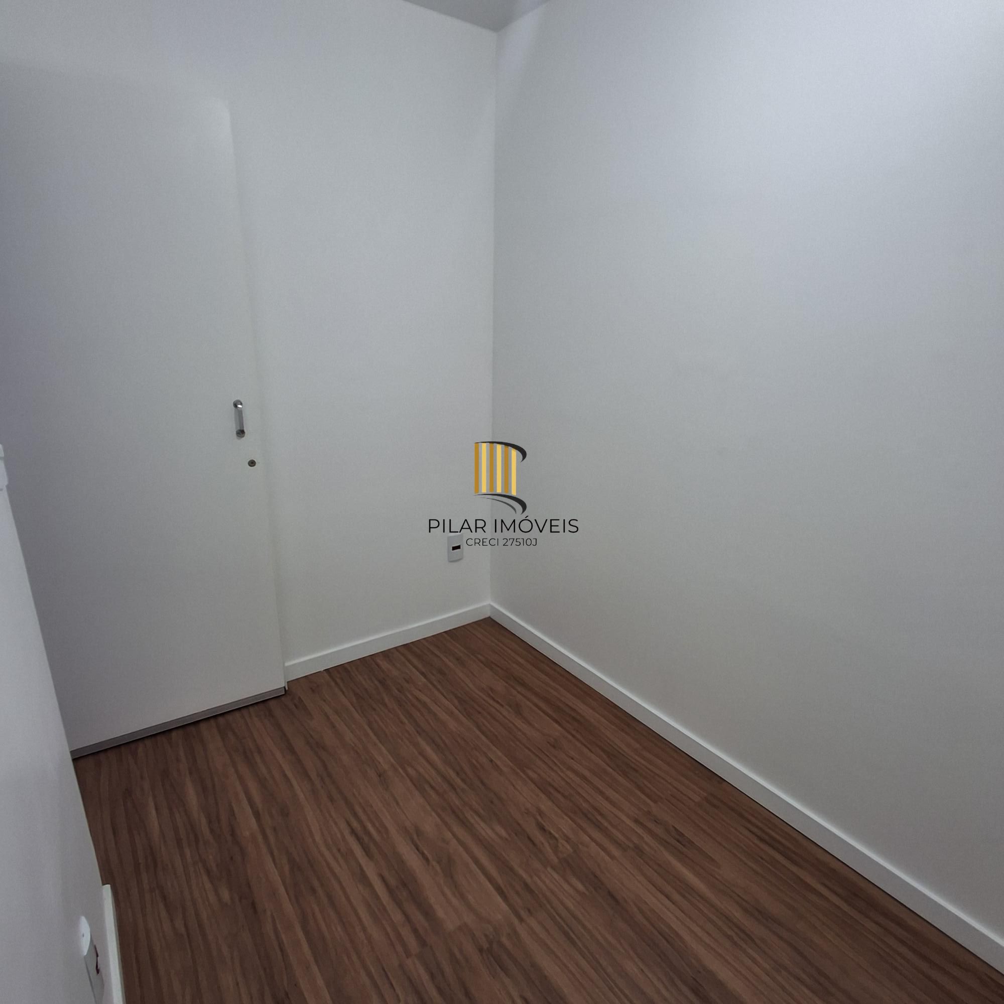Apartamento 2 dormitórios no bairro Mont Serrat