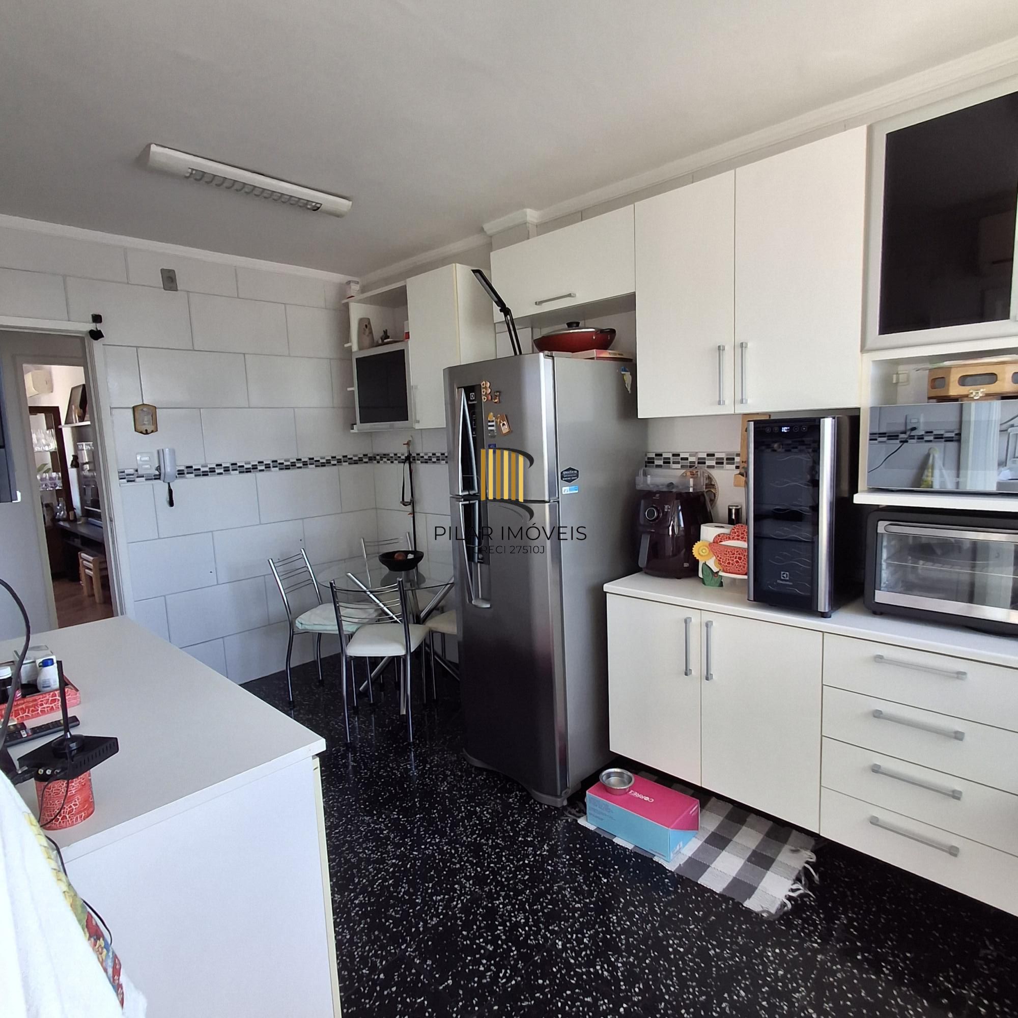 Apartamento 3 dormitórios no bairro Rio Branco