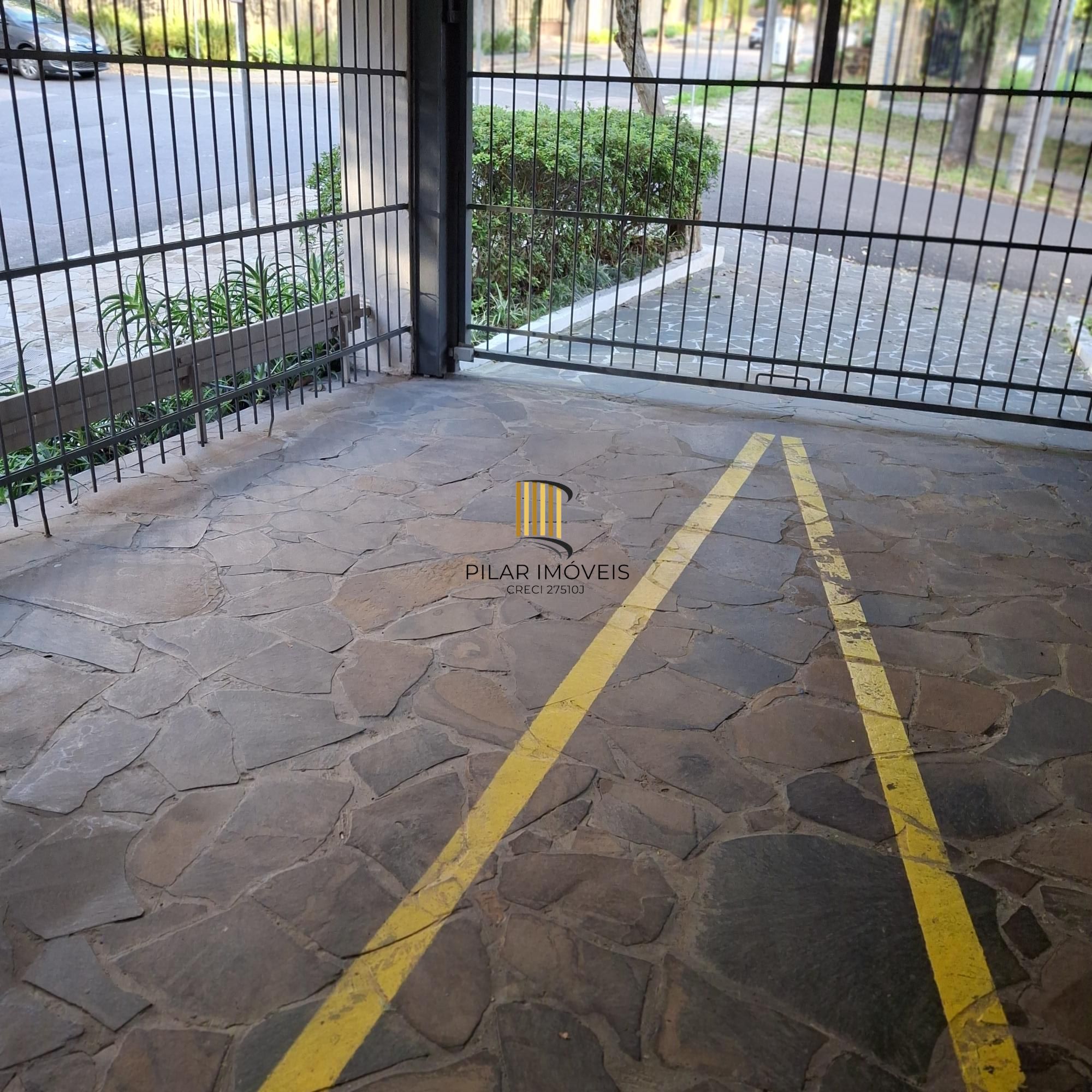 Apartamento 2 dormitórios no bairro Mont Serrat