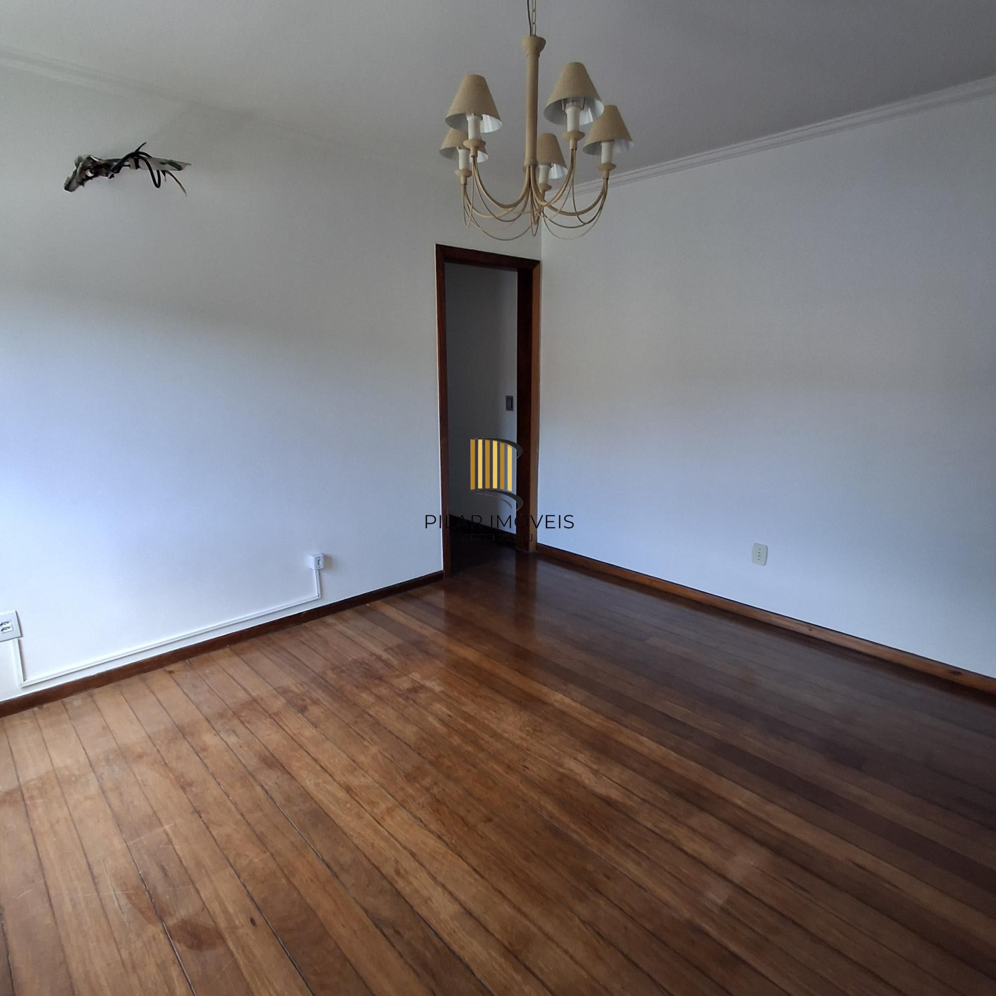 Apartamento no bairro Auxiliadora de 3 dormitórios e vaga