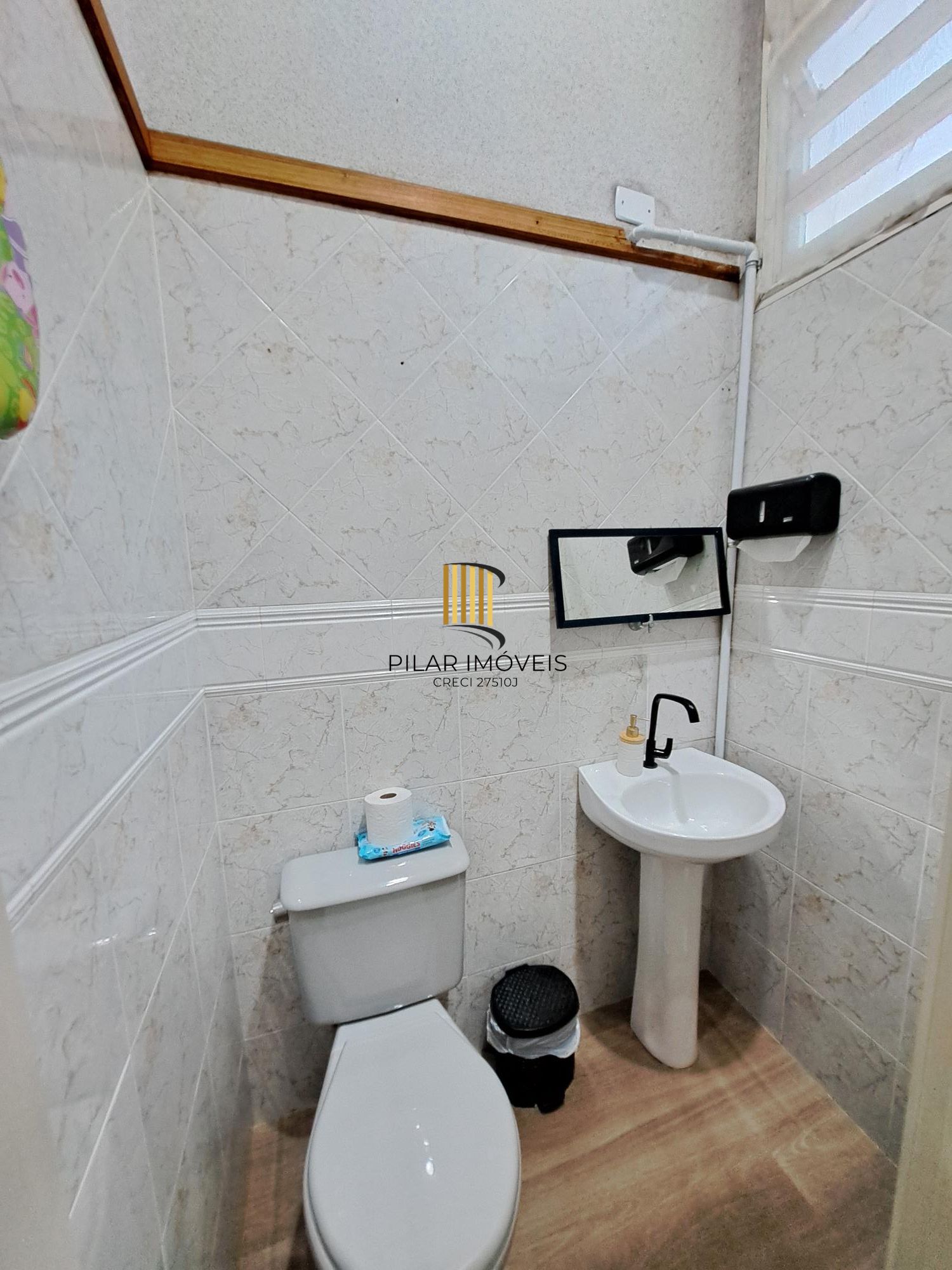 Sala/Loja montada para atendimento no Bom fim