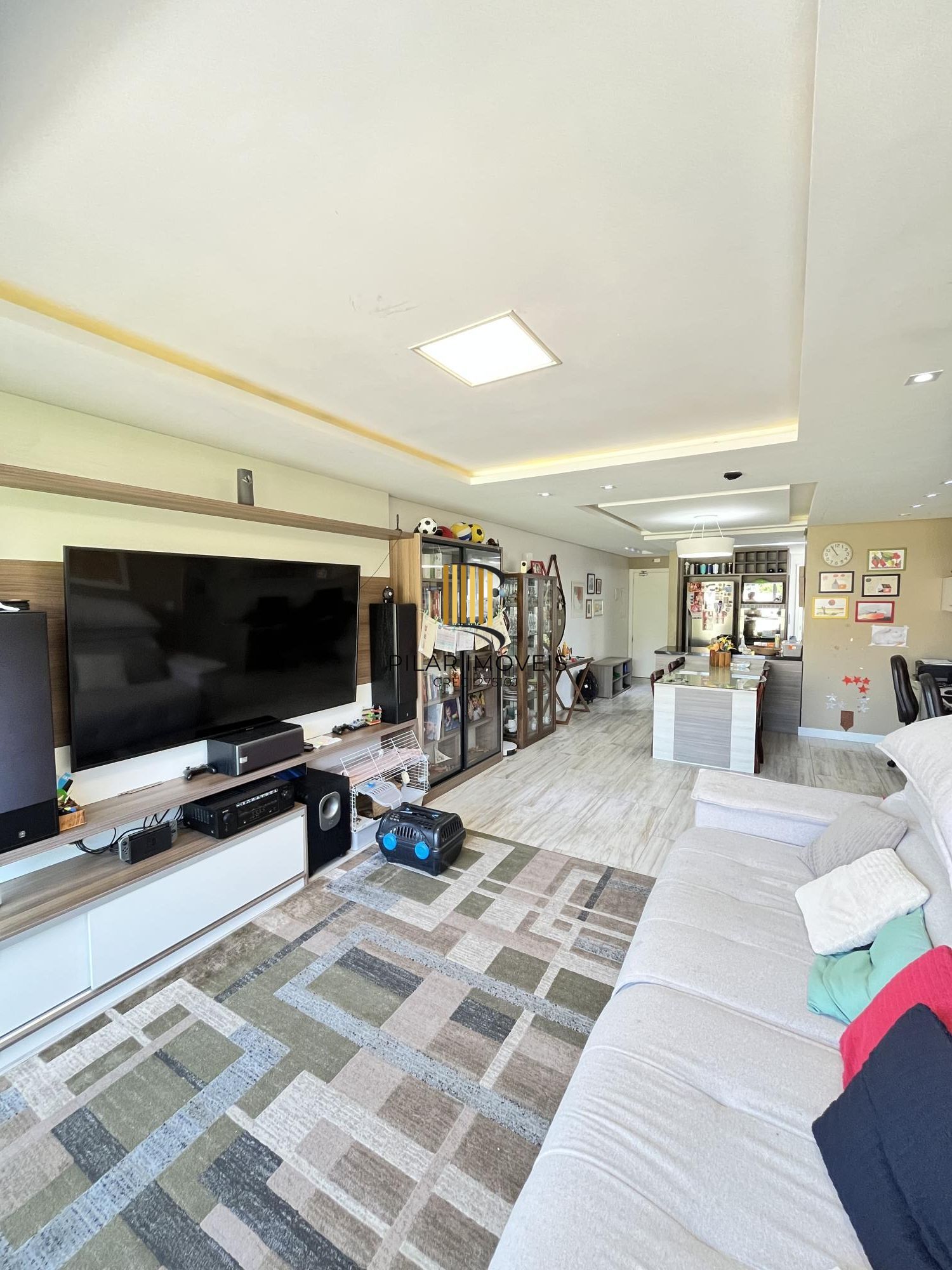 Apartamento de 3 quartos, 2 suítes e 2 vagas de garagem no Menino Deus em POA/RS