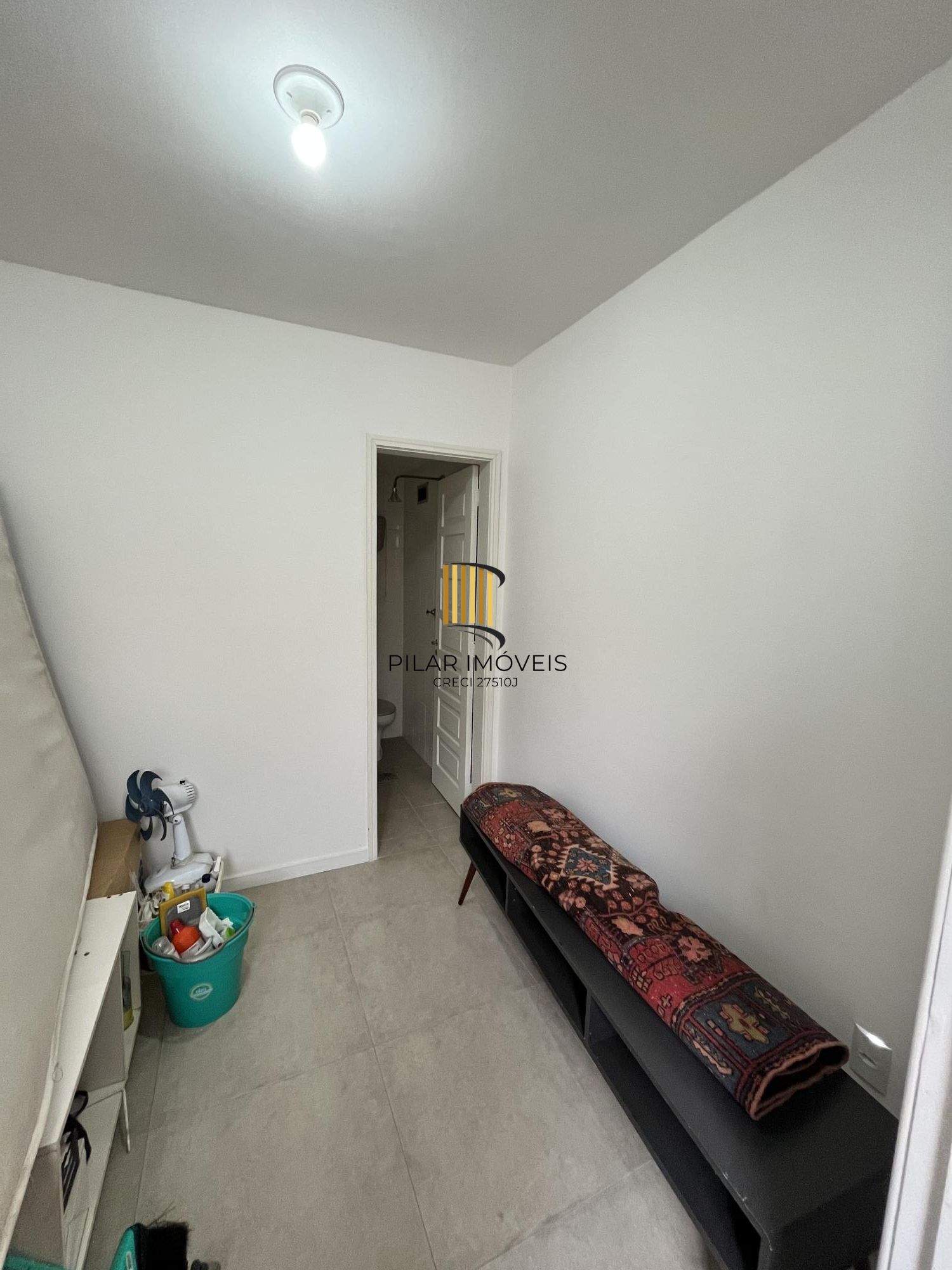 Apartamento de 2 quartos, 2 banheiros e 1 vaga de garagem no bairro Petrópolis