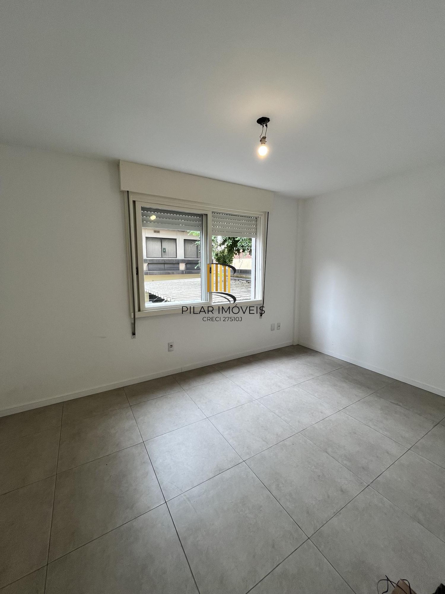 Apartamento de 2 quartos, 2 banheiros e 1 vaga de garagem no bairro Petrópolis