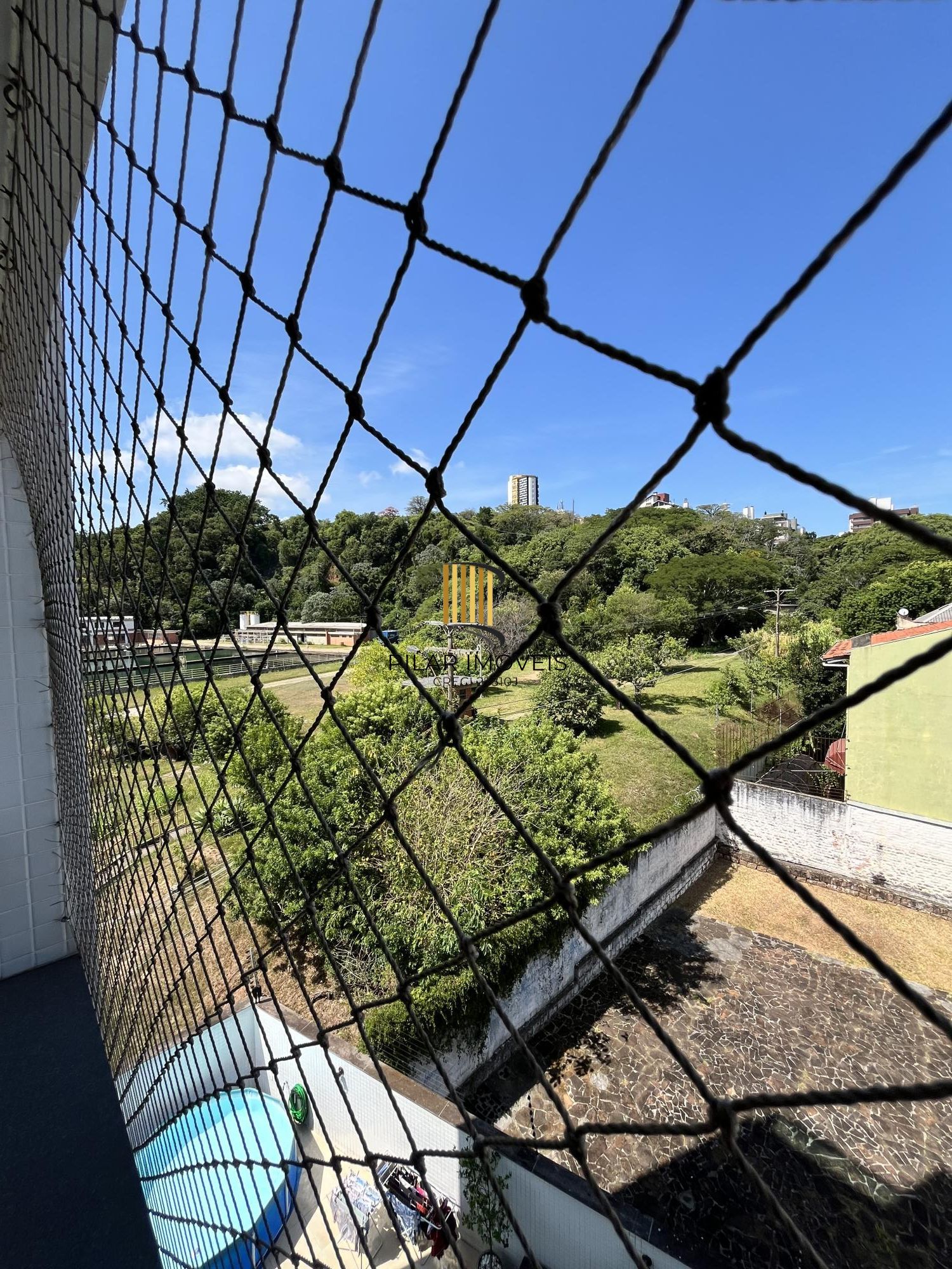 Apartamento de 3 quartos, 2 suítes e 2 vagas de garagem no Menino Deus em POA/RS