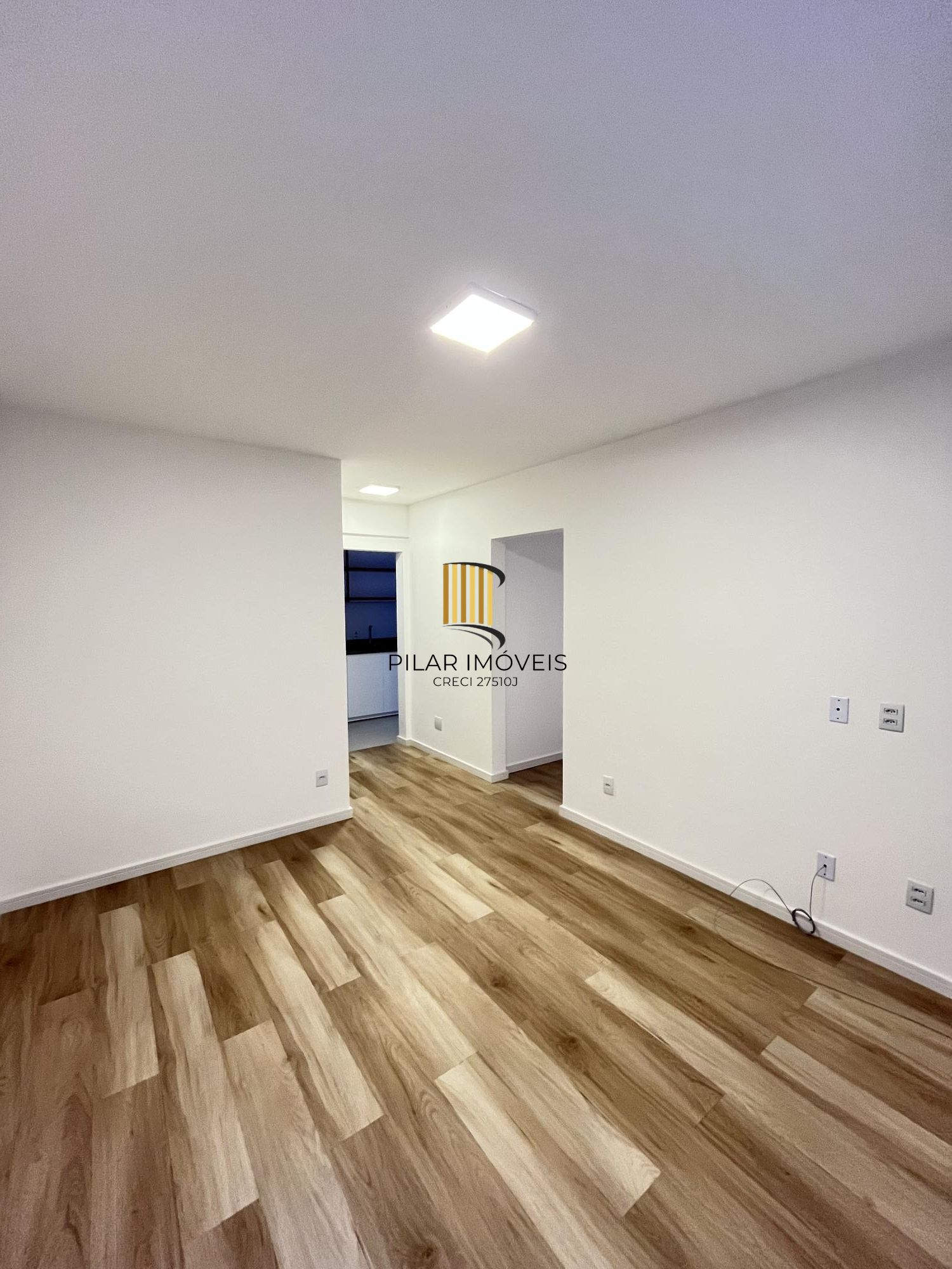 Apartamento de 2 quartos, suíte e 1 vaga de garagem no bairro Bom Fim em POA